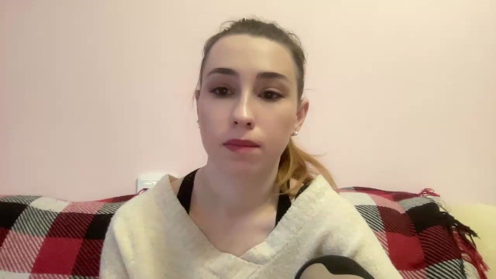 Gallery image thumbnail from Just_I's myfreecams stream on, 12/12/2023, 13:32 image 10 of 20