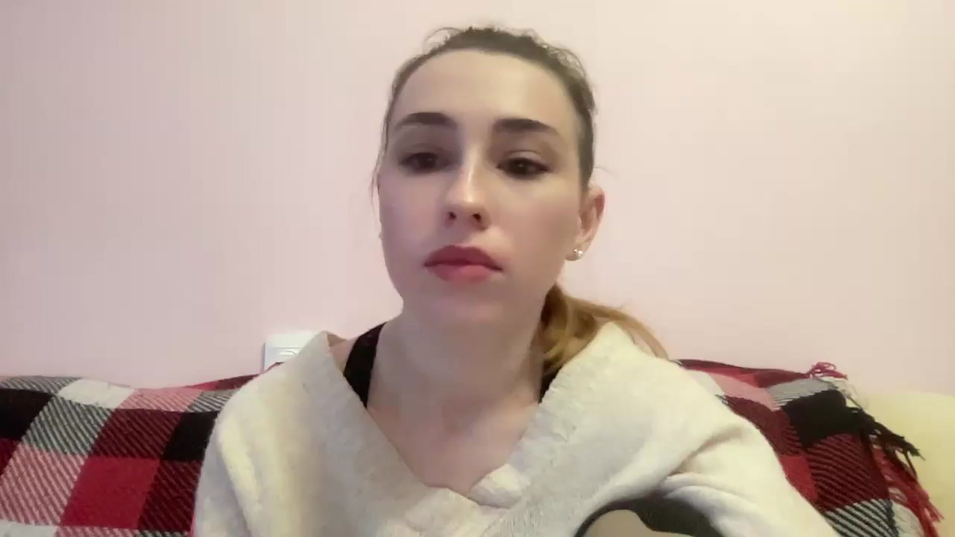 Gallery image thumbnail from Just_I's myfreecams stream on, 12/12/2023, 13:32 image 7 of 20