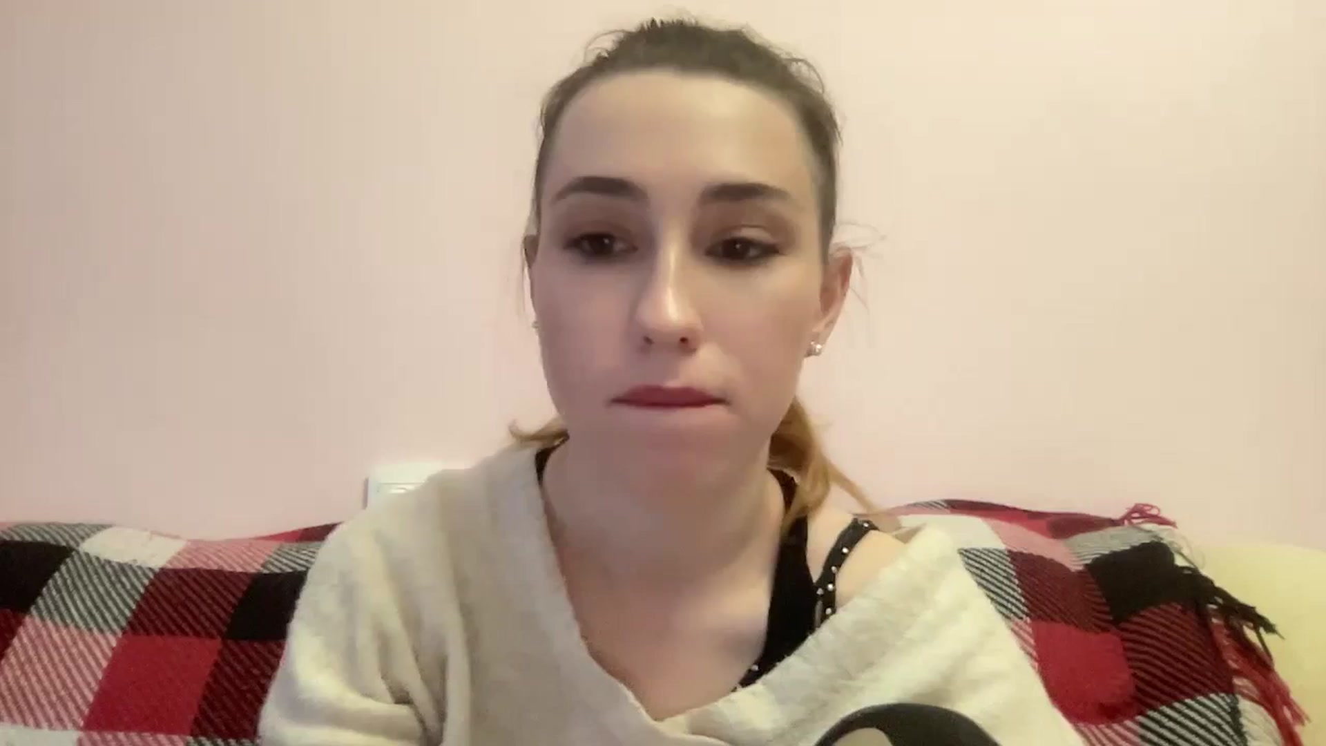 Gallery image thumbnail from Just_I's myfreecams stream on, 12/12/2023, 13:32 image 19 of 20