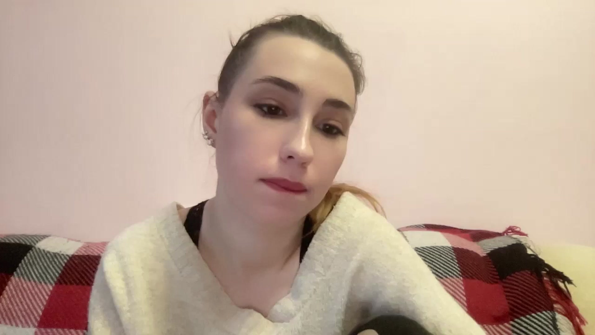 Gallery image thumbnail from Just_I's myfreecams stream on, 12/12/2023, 13:32 image 11 of 20