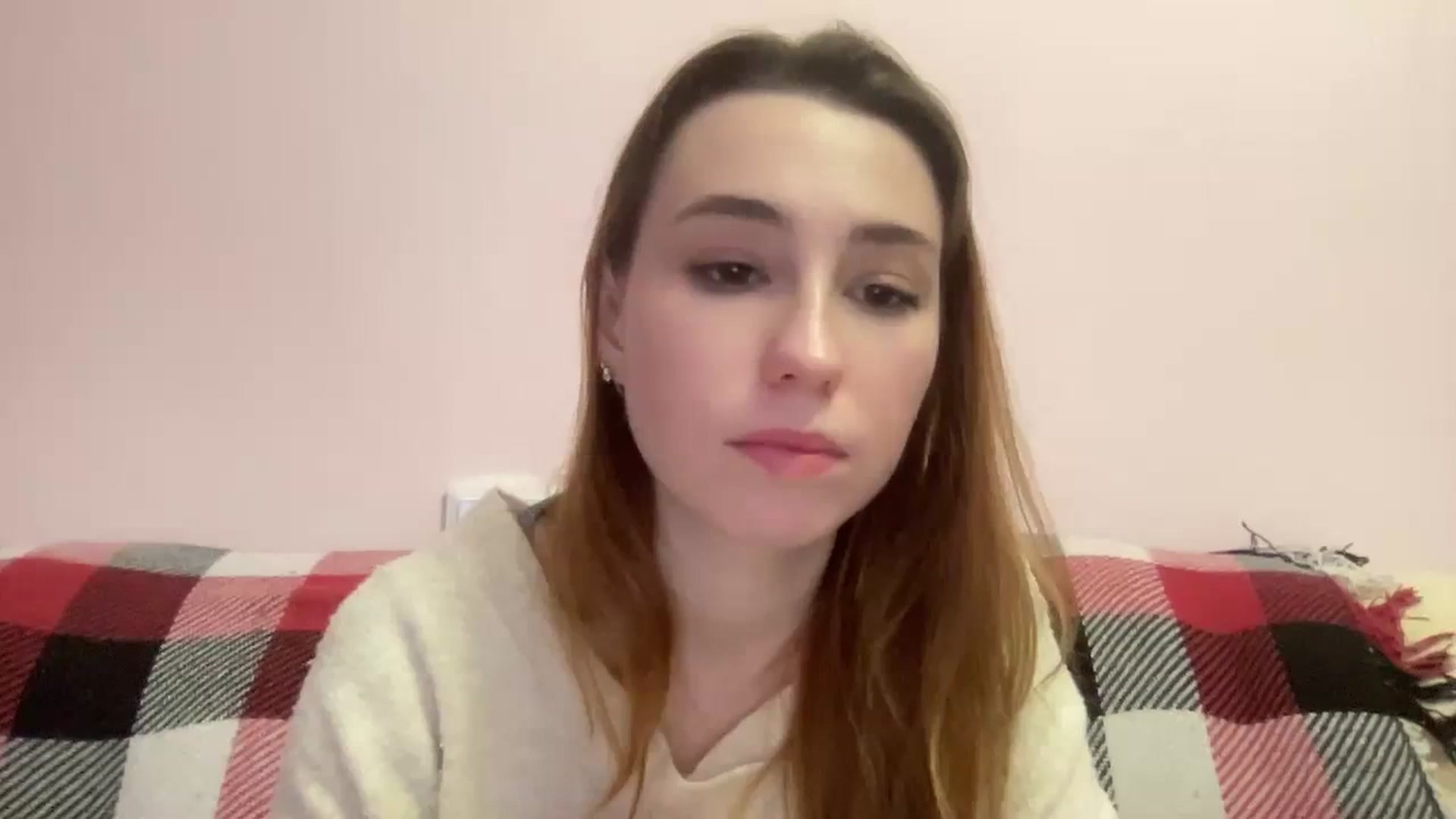 Gallery image thumbnail from Just_I's myfreecams stream on, 12/17/2023, 02:11 image 16 of 20