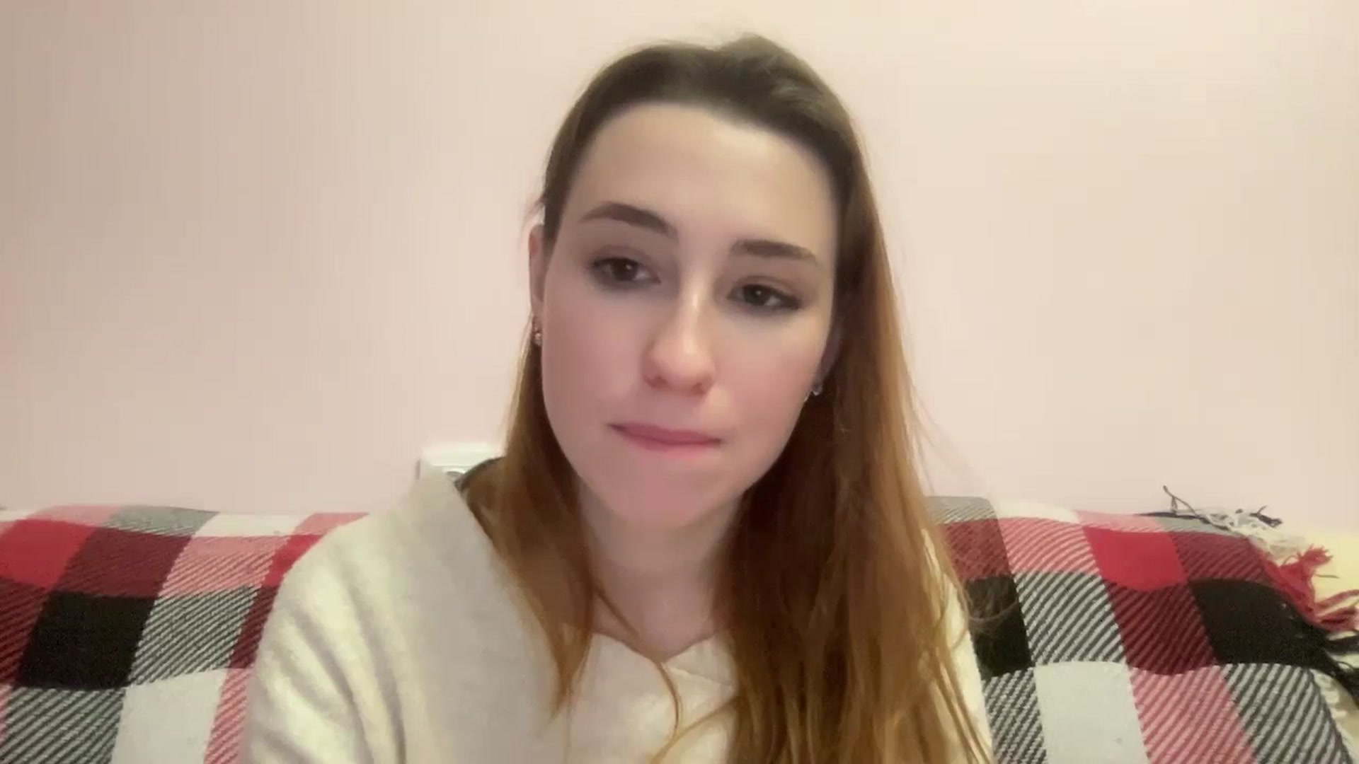 Gallery image thumbnail from Just_I's myfreecams stream on, 12/17/2023, 02:11 image 8 of 20