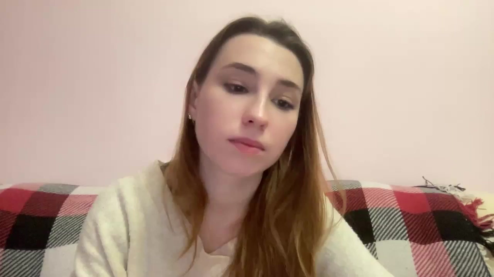 Gallery image thumbnail from Just_I's myfreecams stream on, 12/17/2023, 02:11 image 14 of 20