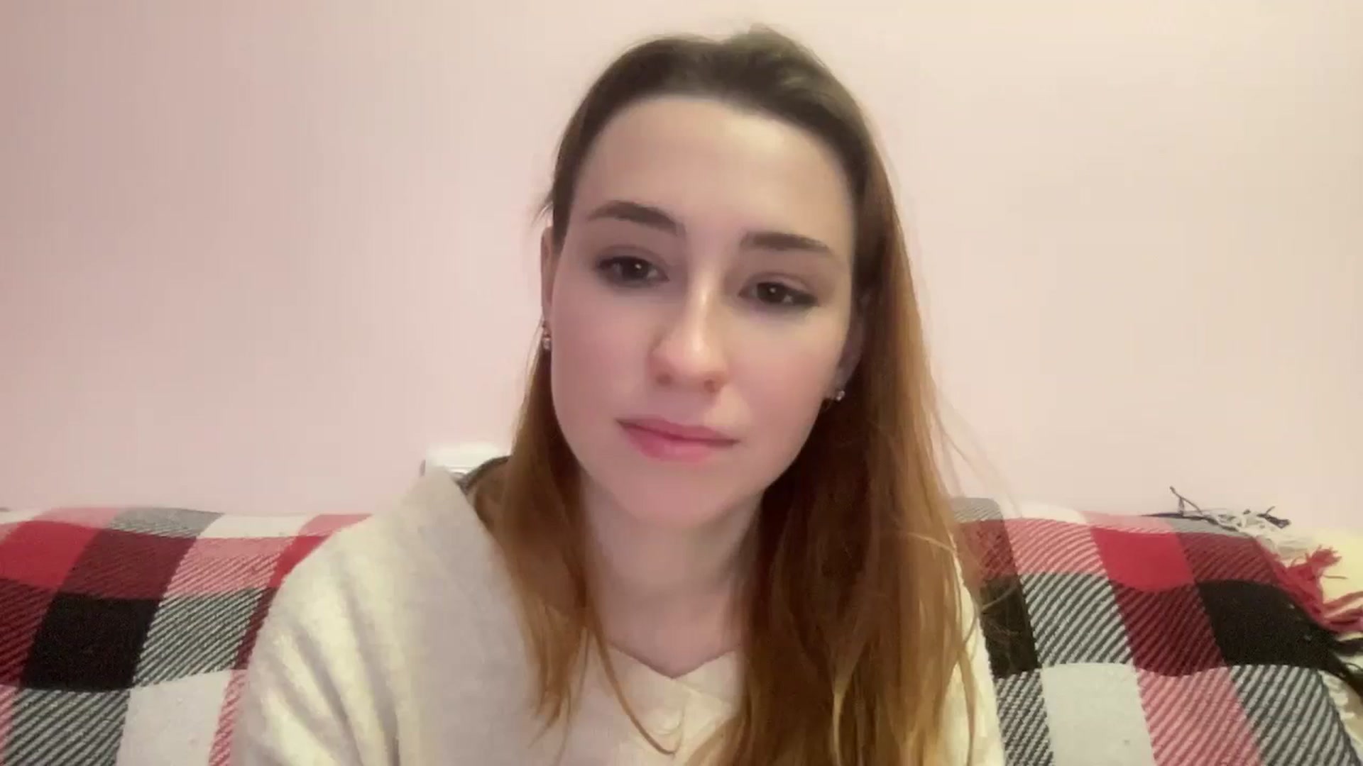 Gallery image thumbnail from Just_I's myfreecams stream on, 12/17/2023, 02:11 image 5 of 20