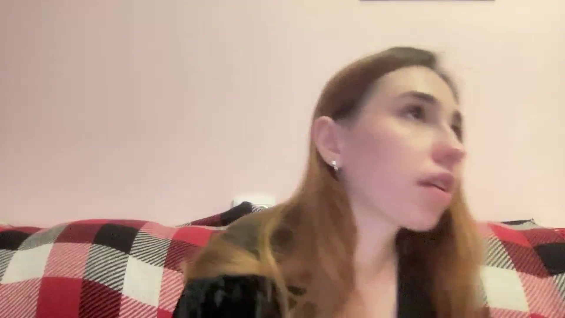 Gallery image thumbnail from Just_I's myfreecams stream on, 12/19/2023, 02:54 image 14 of 20