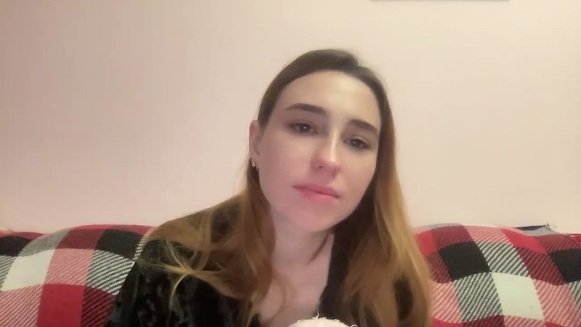 Gallery image thumbnail from Just_I's myfreecams stream on, 12/19/2023, 02:54 image 13 of 20