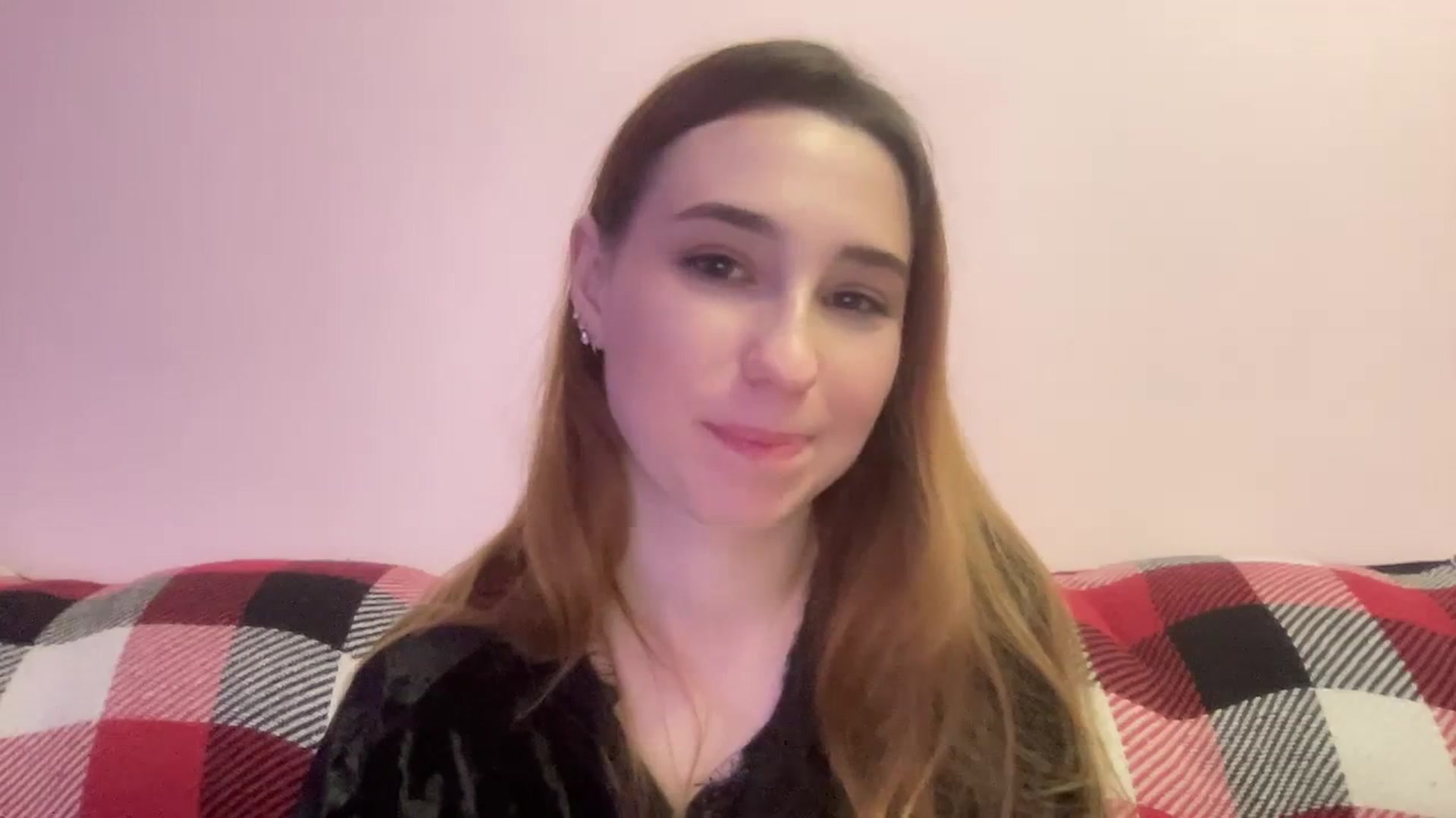 Gallery image thumbnail from Just_I's myfreecams stream on, 12/19/2023, 02:54 image 5 of 20