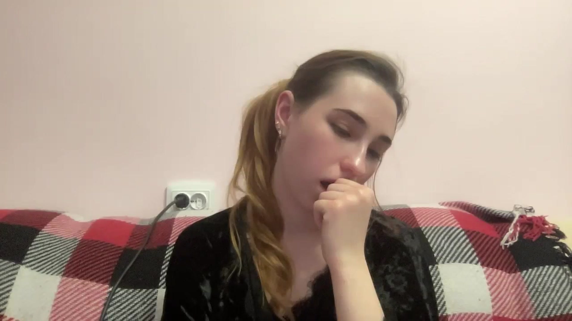 Gallery image thumbnail from Just_I's myfreecams stream on, 12/20/2023, 03:29 image 20 of 20