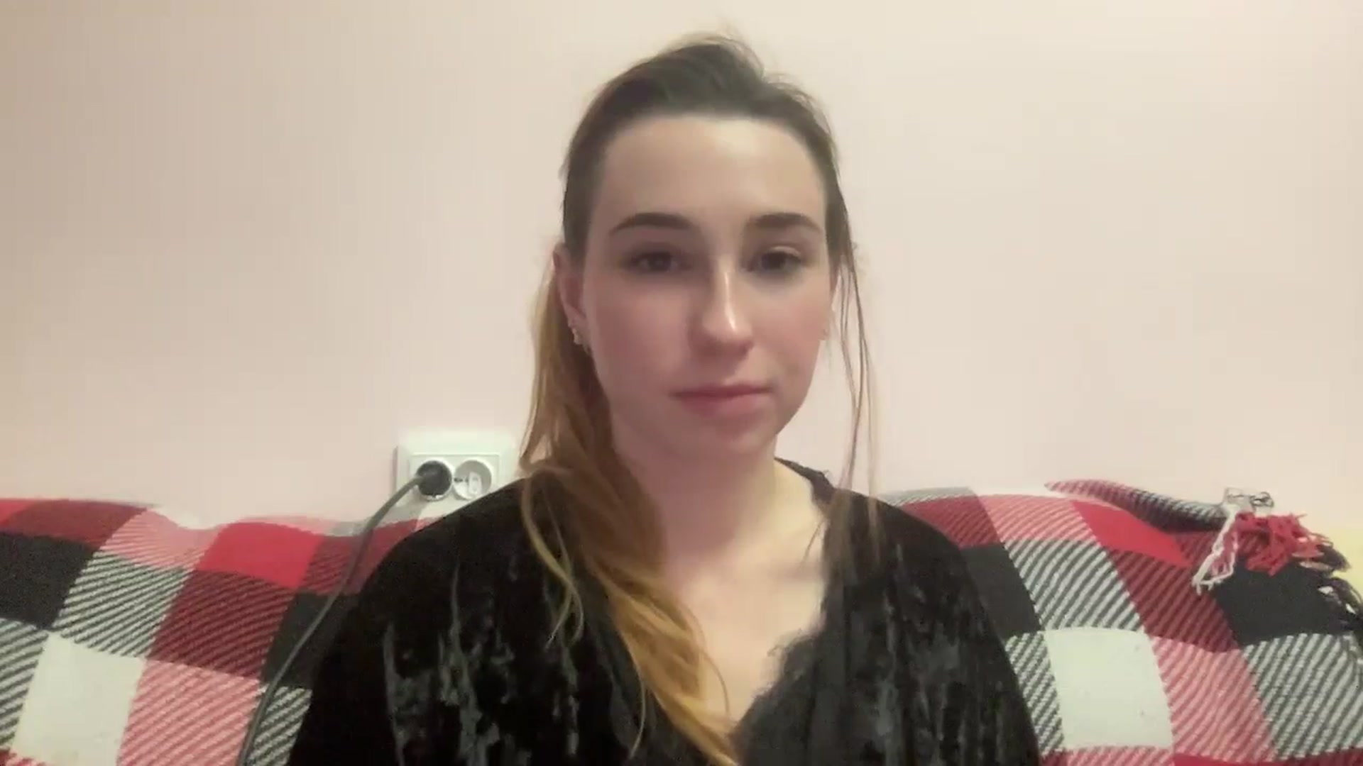 Gallery image thumbnail from Just_I's myfreecams stream on, 12/20/2023, 03:29 image 18 of 20