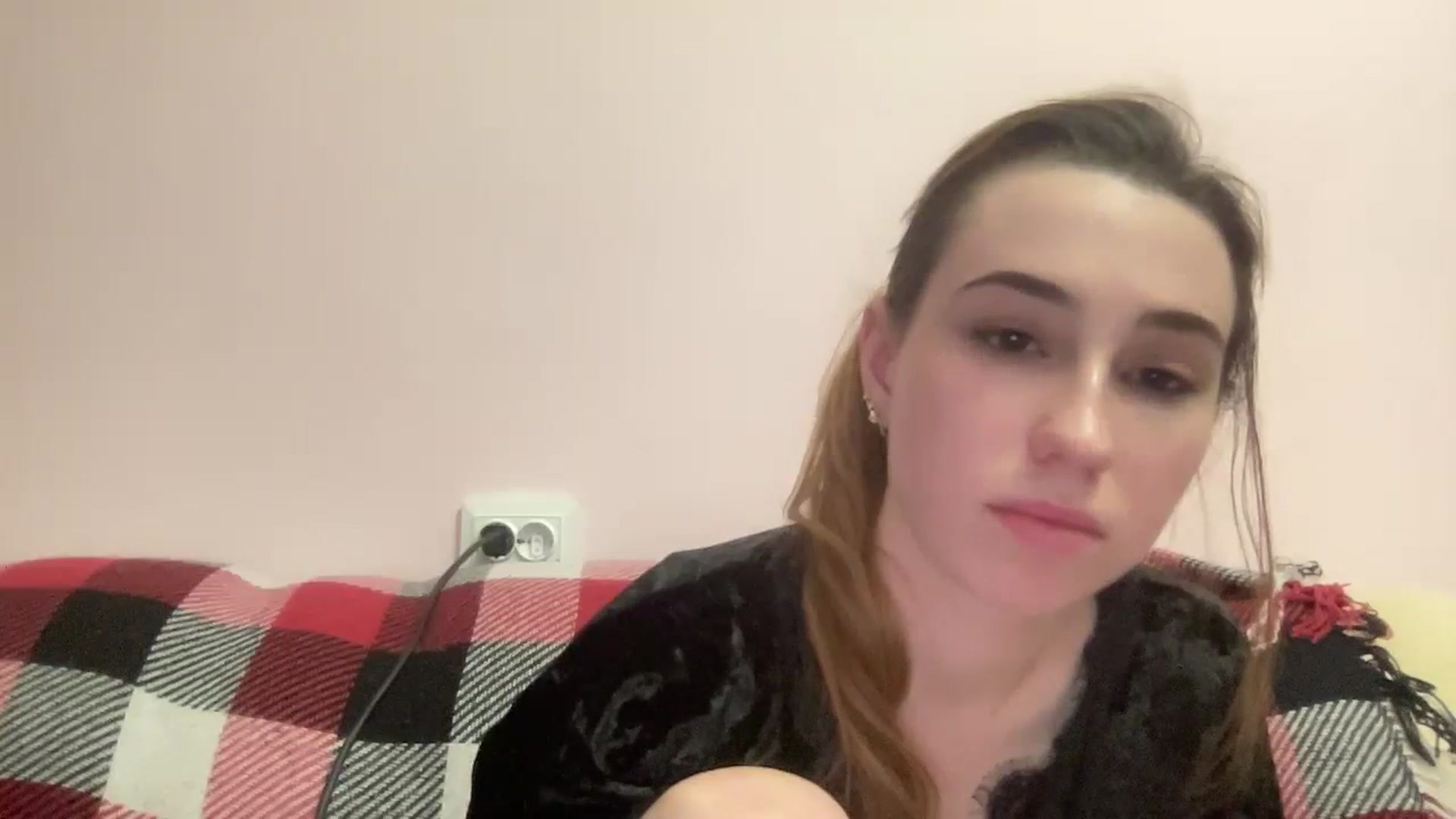 Gallery image thumbnail from Just_I's myfreecams stream on, 12/20/2023, 03:29 image 9 of 20