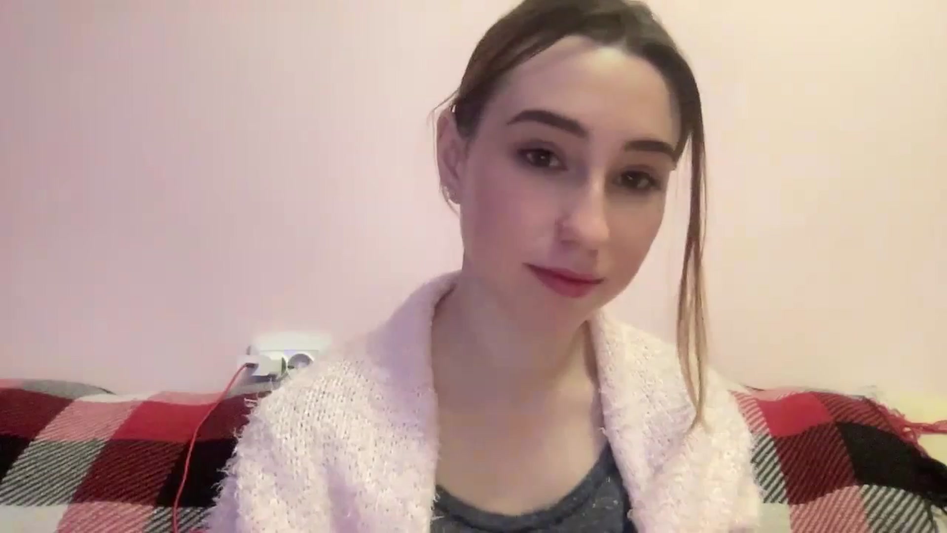 Gallery image thumbnail from Just_I's myfreecams stream on, 12/26/2023, 21:33 image 2 of 20