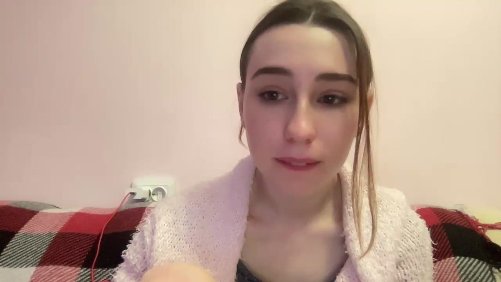 Gallery image thumbnail from Just_I's myfreecams stream on, 12/26/2023, 21:33 image 9 of 20