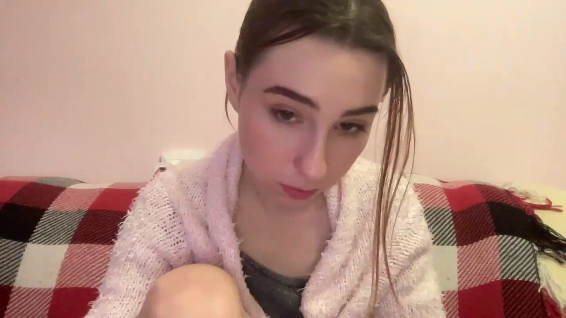 Gallery image thumbnail from Just_I's myfreecams stream on, 12/26/2023, 22:10 image 7 of 20