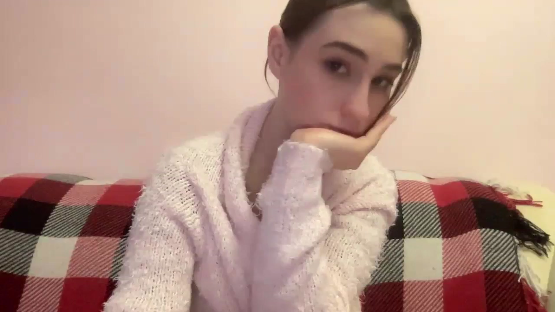 Gallery image thumbnail from Just_I's myfreecams stream on, 12/26/2023, 22:10 image 2 of 20