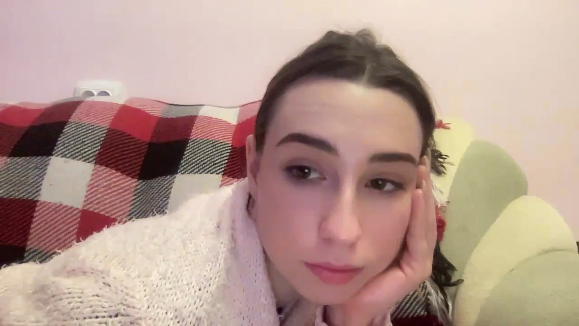 Gallery image thumbnail from Just_I's myfreecams stream on, 12/27/2023, 01:44 image 12 of 20