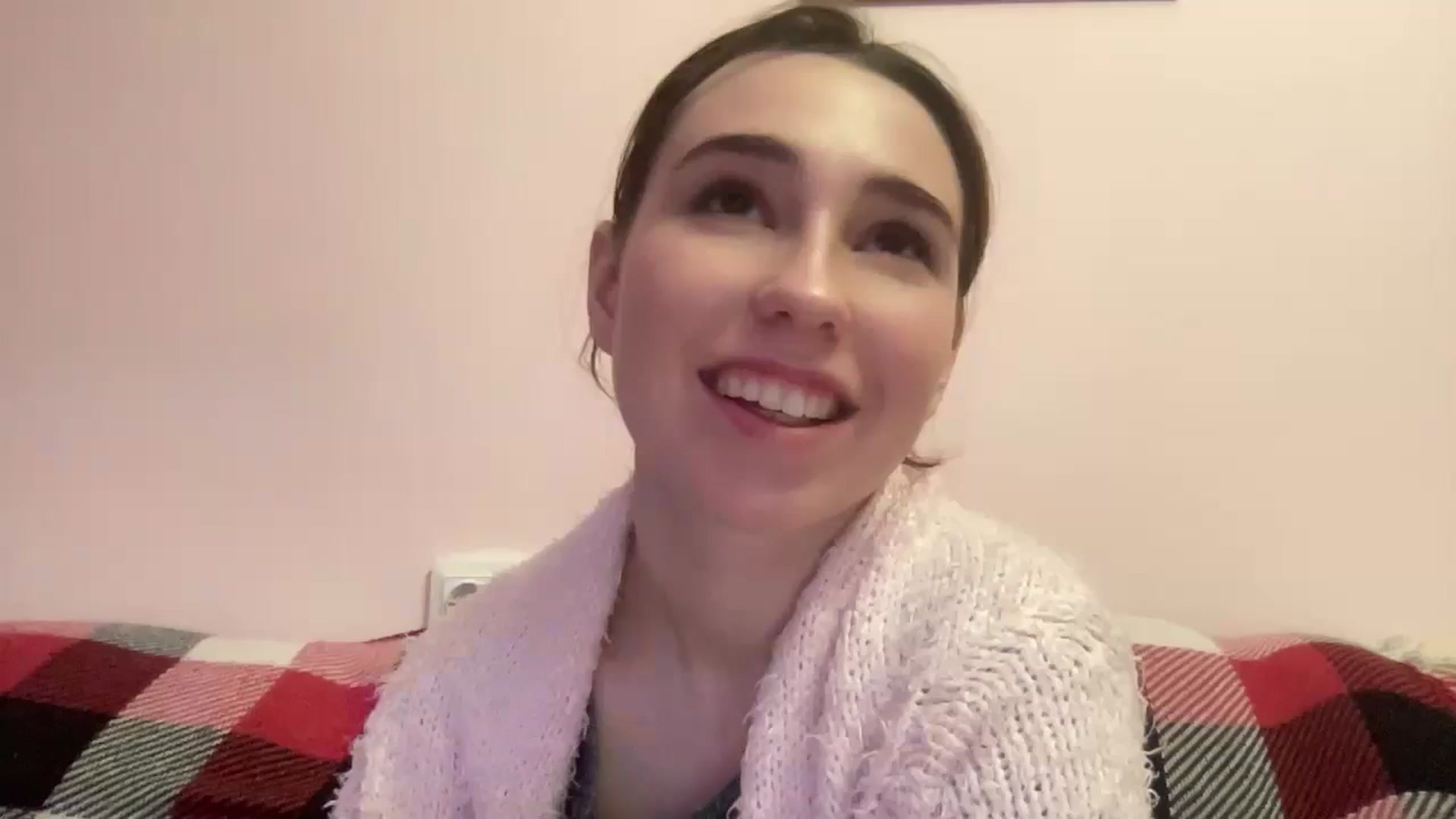 Gallery image thumbnail from Just_I's myfreecams stream on, 12/27/2023, 01:44 image 1 of 20