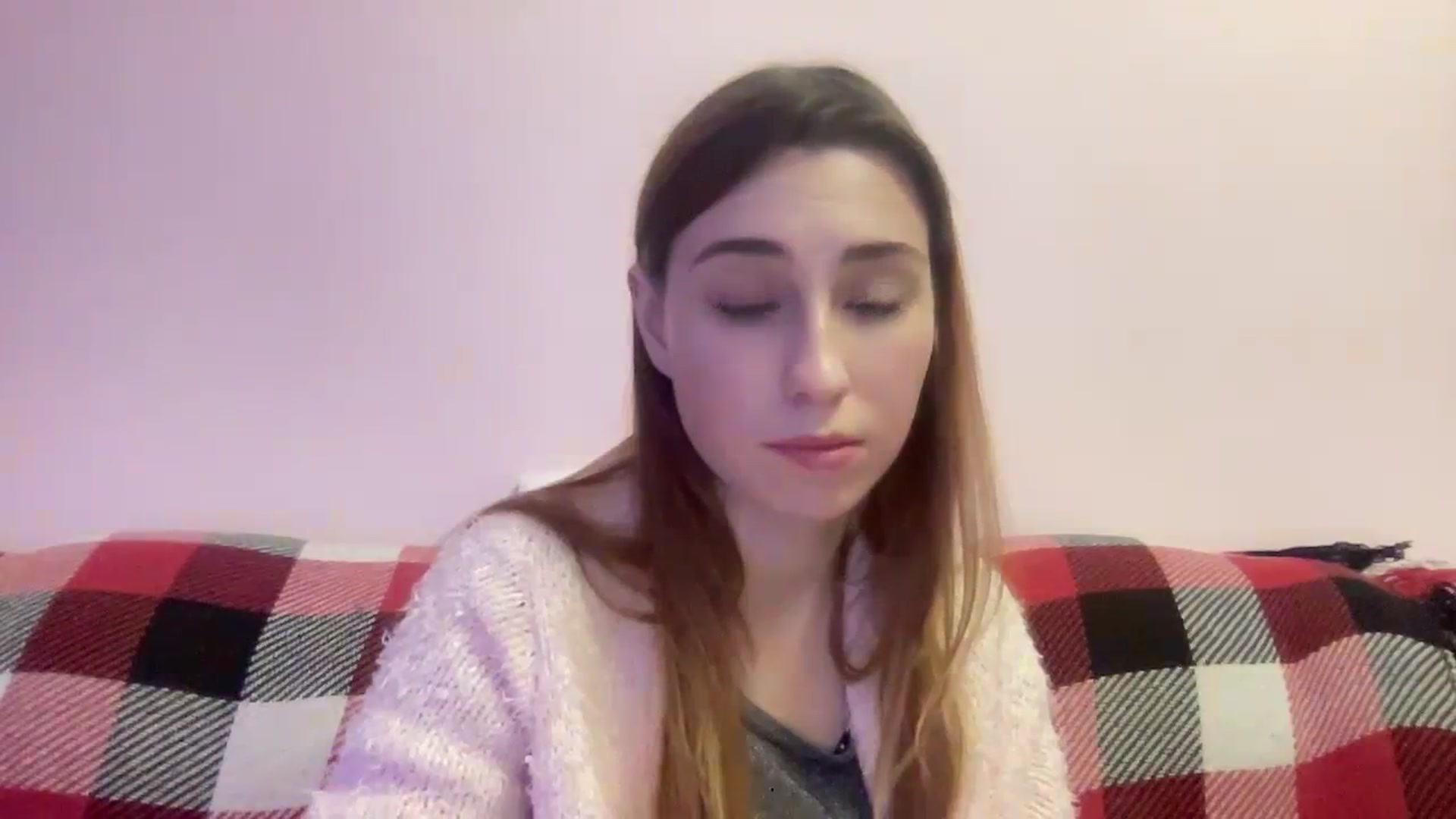 Gallery image thumbnail from Just_I's myfreecams stream on, 12/27/2023, 21:16 image 20 of 20