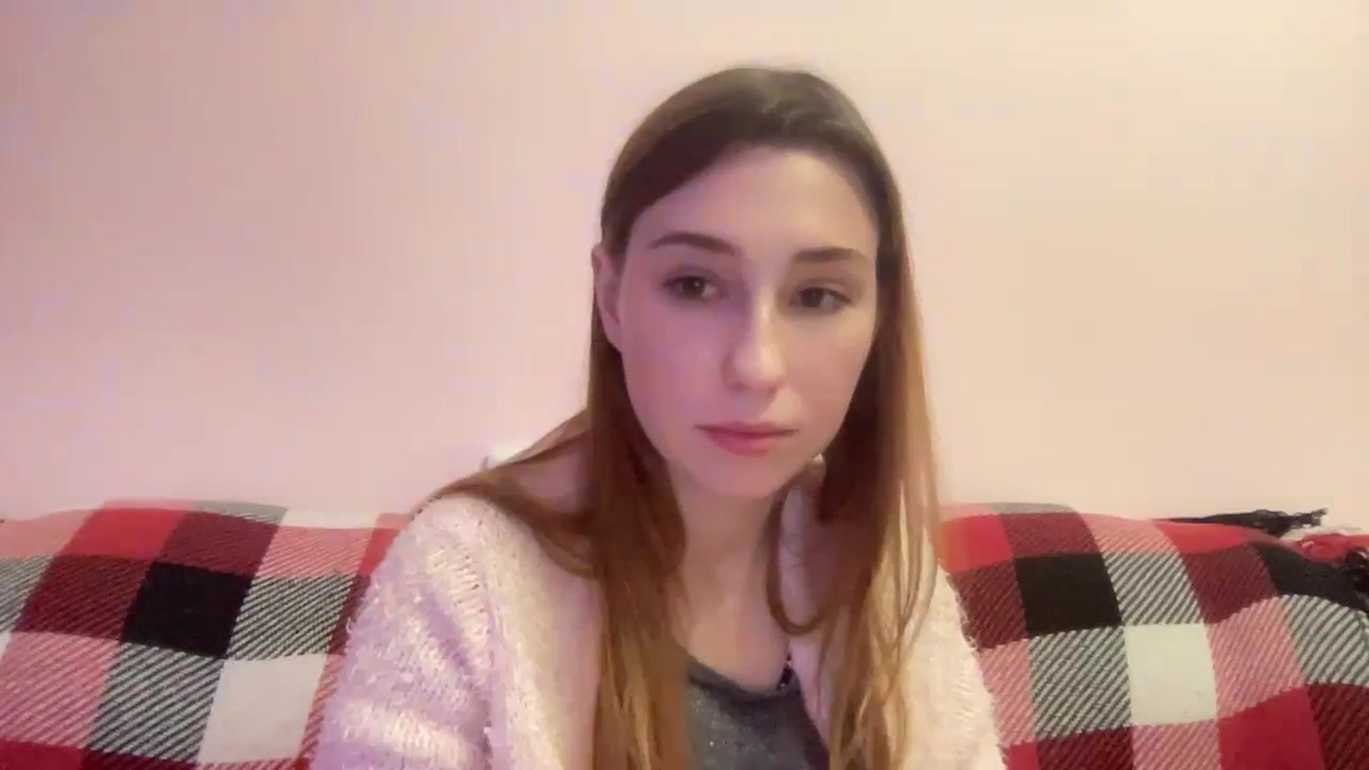 Gallery image thumbnail from Just_I's myfreecams stream on, 12/27/2023, 21:16 image 13 of 20