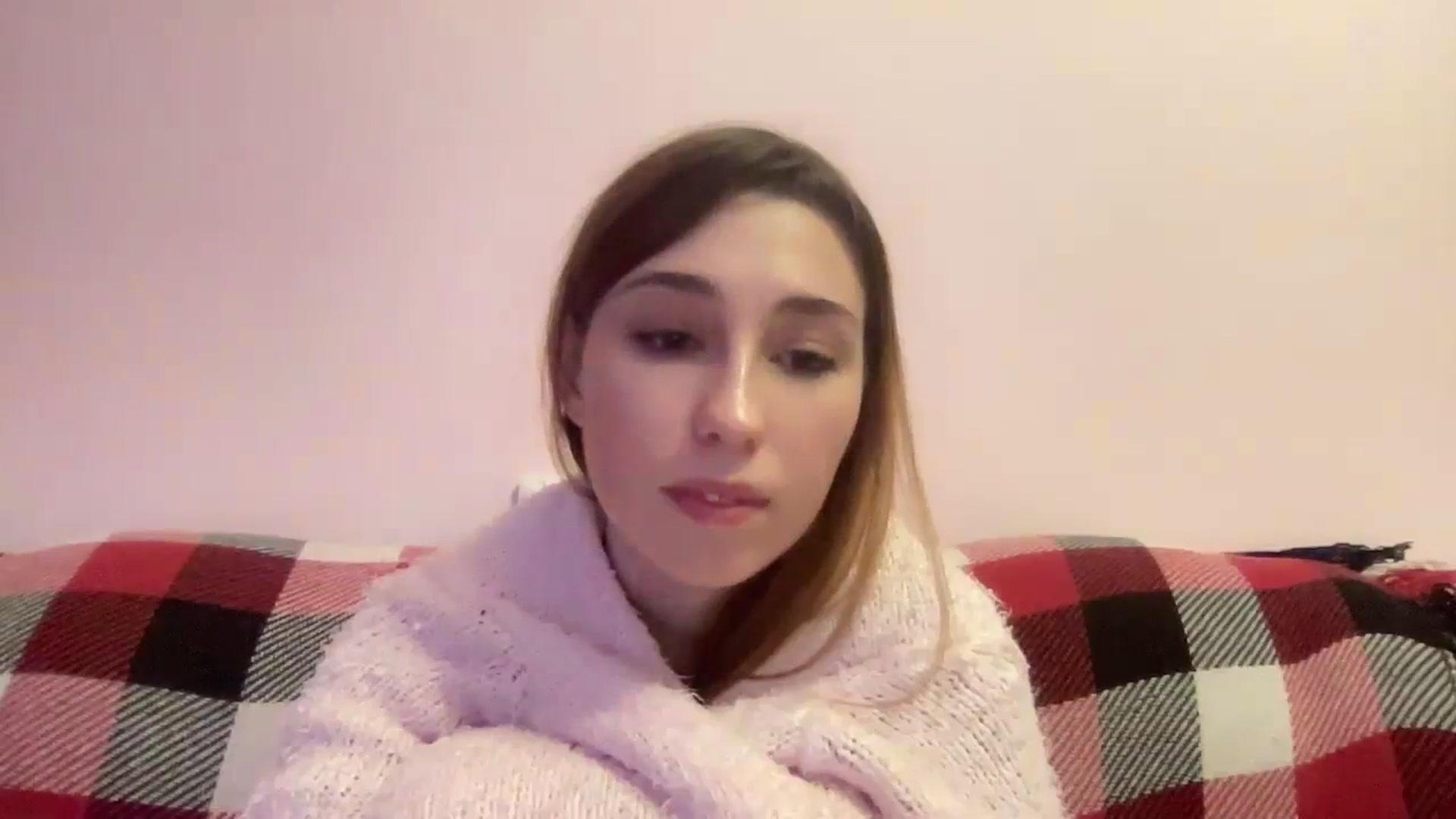 Gallery image thumbnail from Just_I's myfreecams stream on, 12/27/2023, 22:53 image 8 of 20