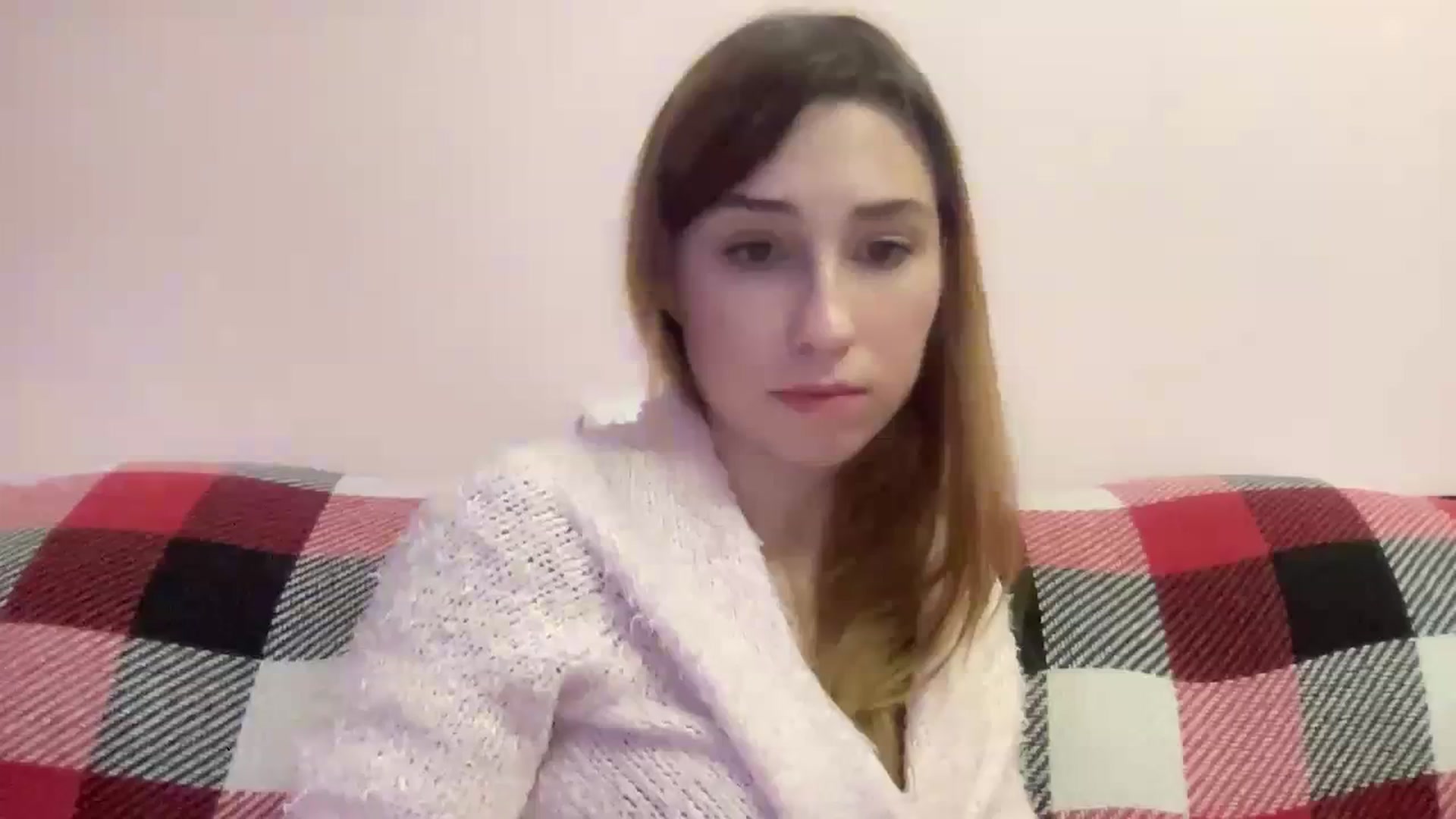 Gallery image thumbnail from Just_I's myfreecams stream on, 12/27/2023, 22:53 image 16 of 20