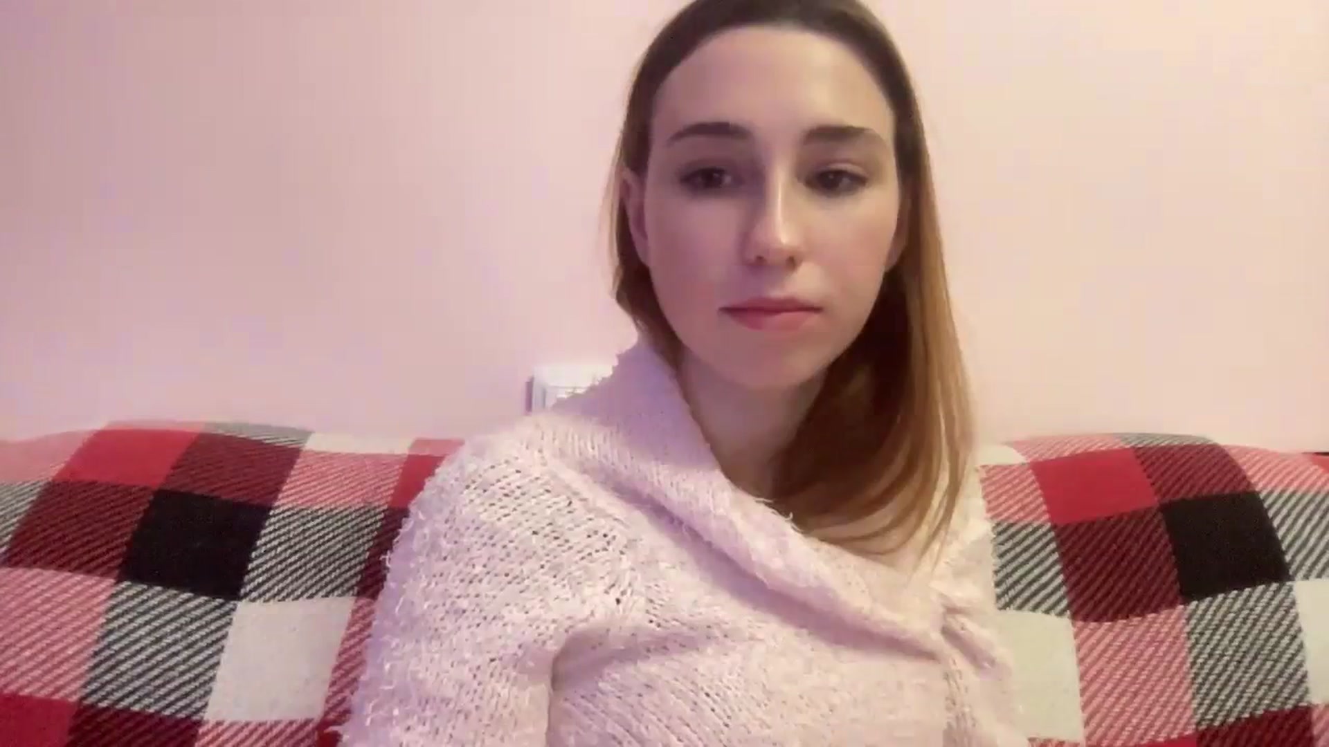 Gallery image thumbnail from Just_I's myfreecams stream on, 12/27/2023, 22:53 image 19 of 20