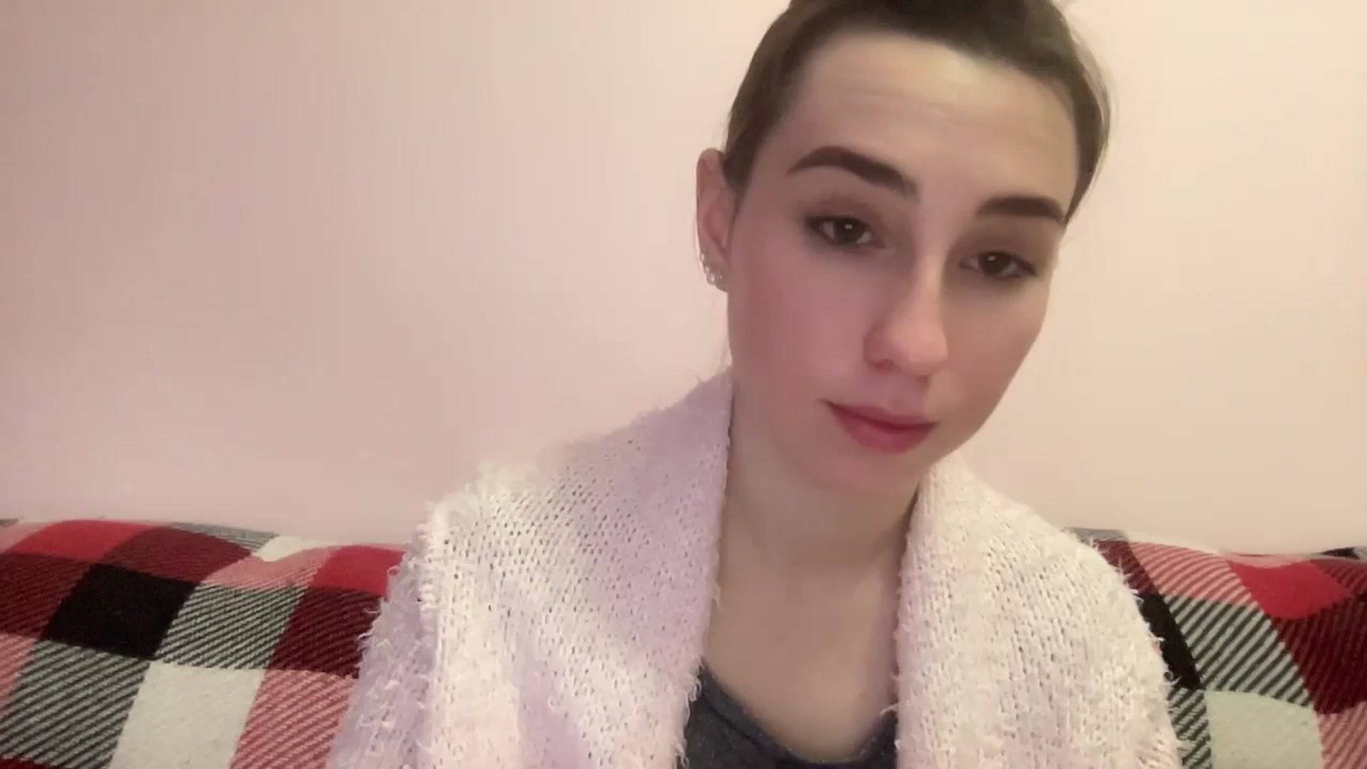 Gallery image thumbnail from Just_I's myfreecams stream on, 12/28/2023, 20:29 image 1 of 20