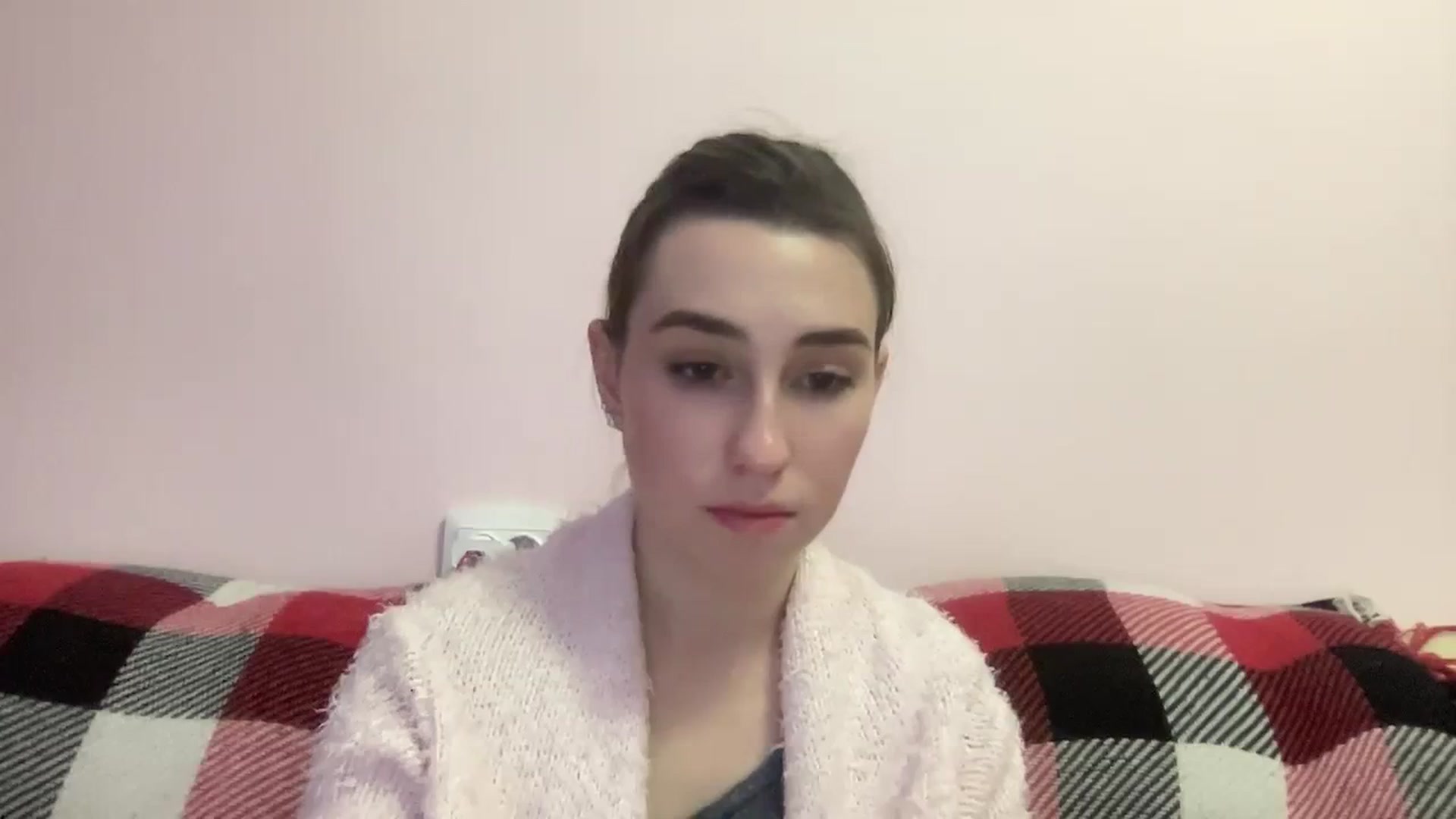 Gallery image thumbnail from Just_I's myfreecams stream on, 12/28/2023, 20:29 image 7 of 20
