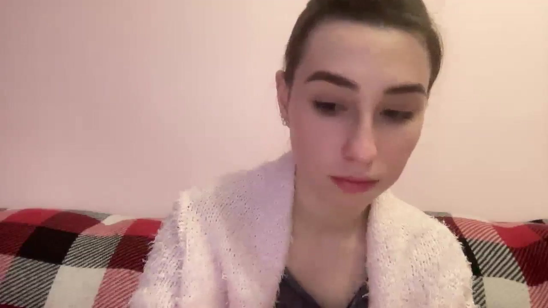 Gallery image thumbnail from Just_I's myfreecams stream on, 12/28/2023, 20:29 image 3 of 20
