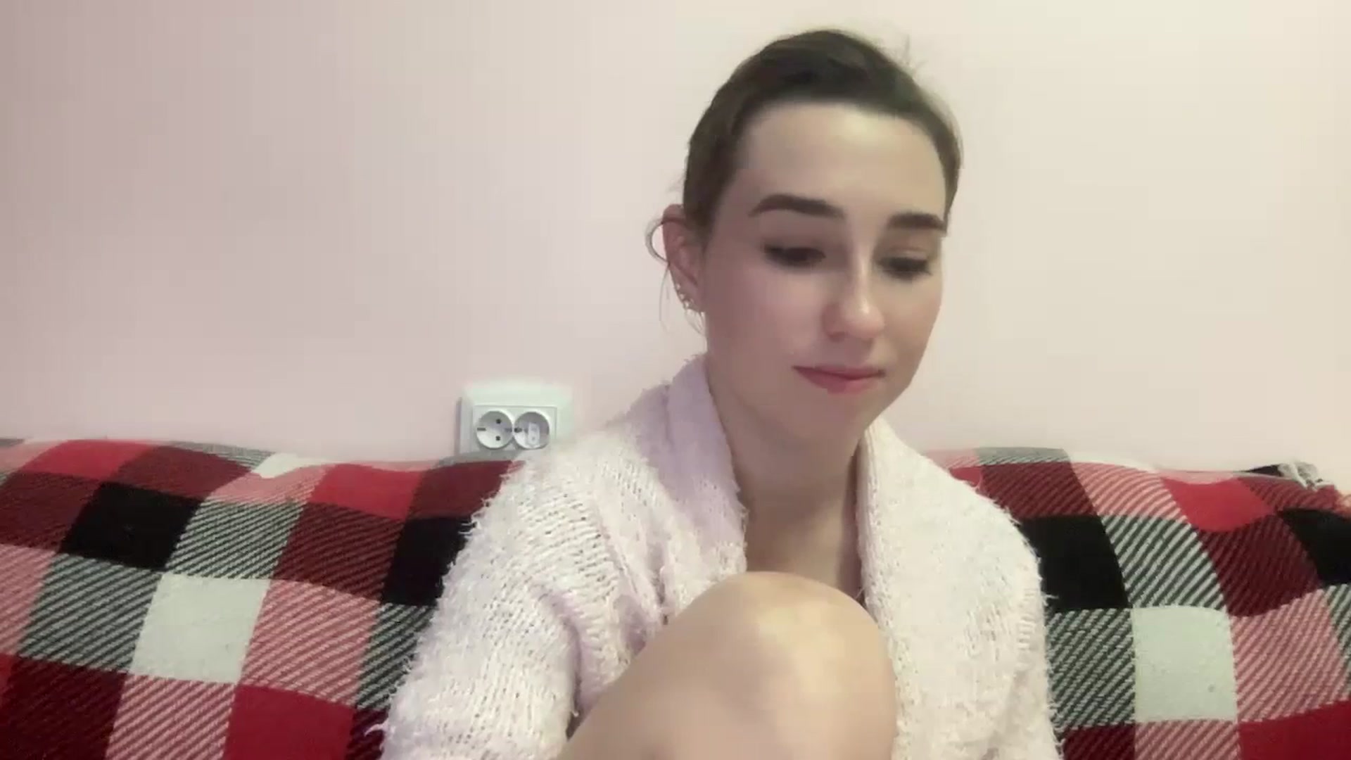 Gallery image thumbnail from Just_I's myfreecams stream on, 12/28/2023, 20:54 image 14 of 20