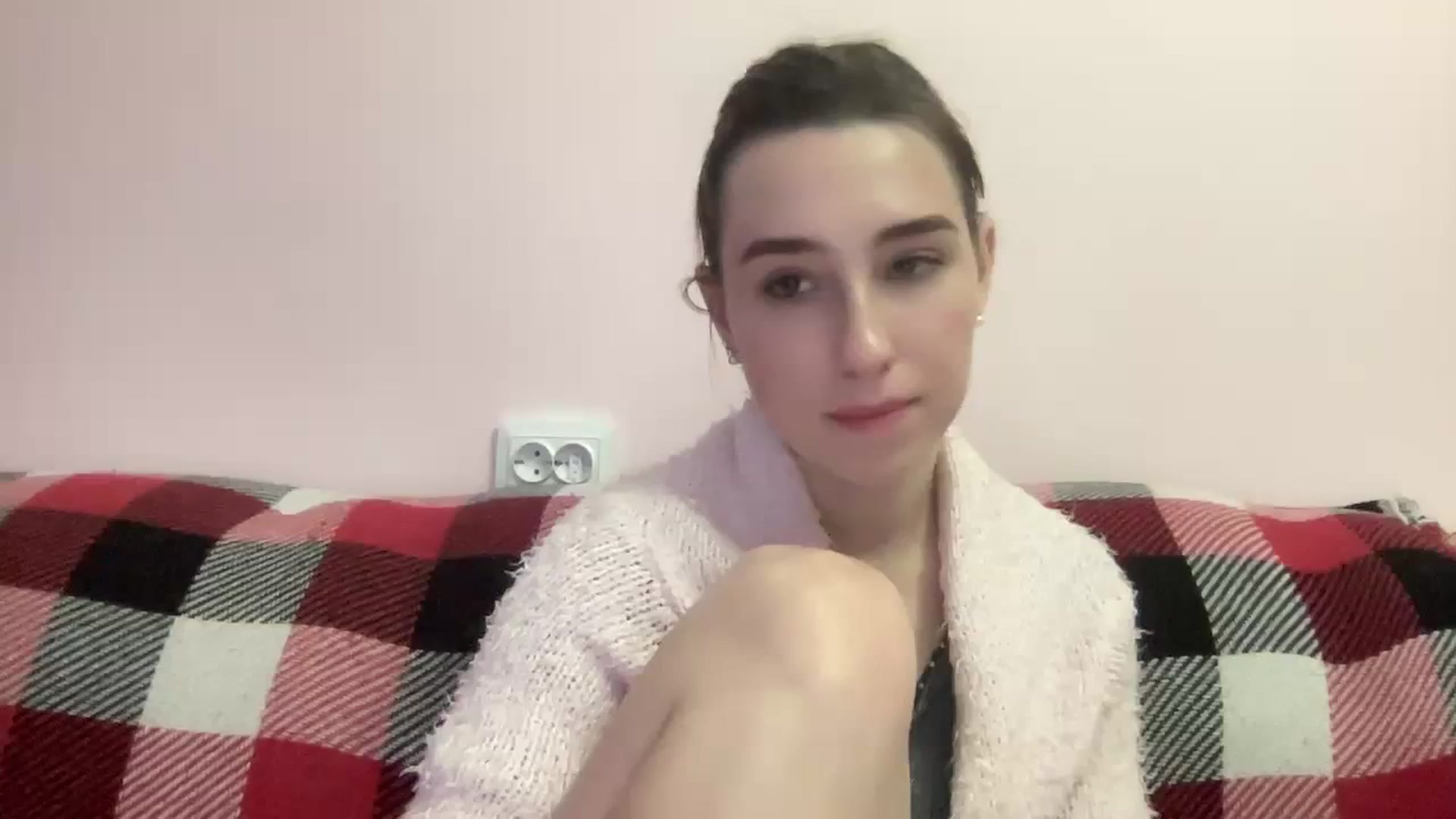 Gallery image thumbnail from Just_I's myfreecams stream on, 12/28/2023, 20:54 image 12 of 20