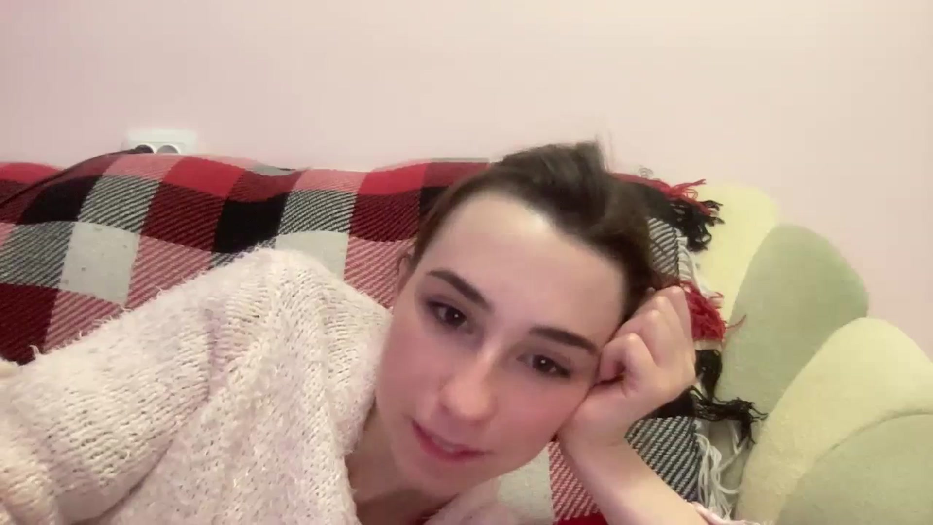 Gallery image thumbnail from Just_I's myfreecams stream on, 12/28/2023, 23:22 image 10 of 20