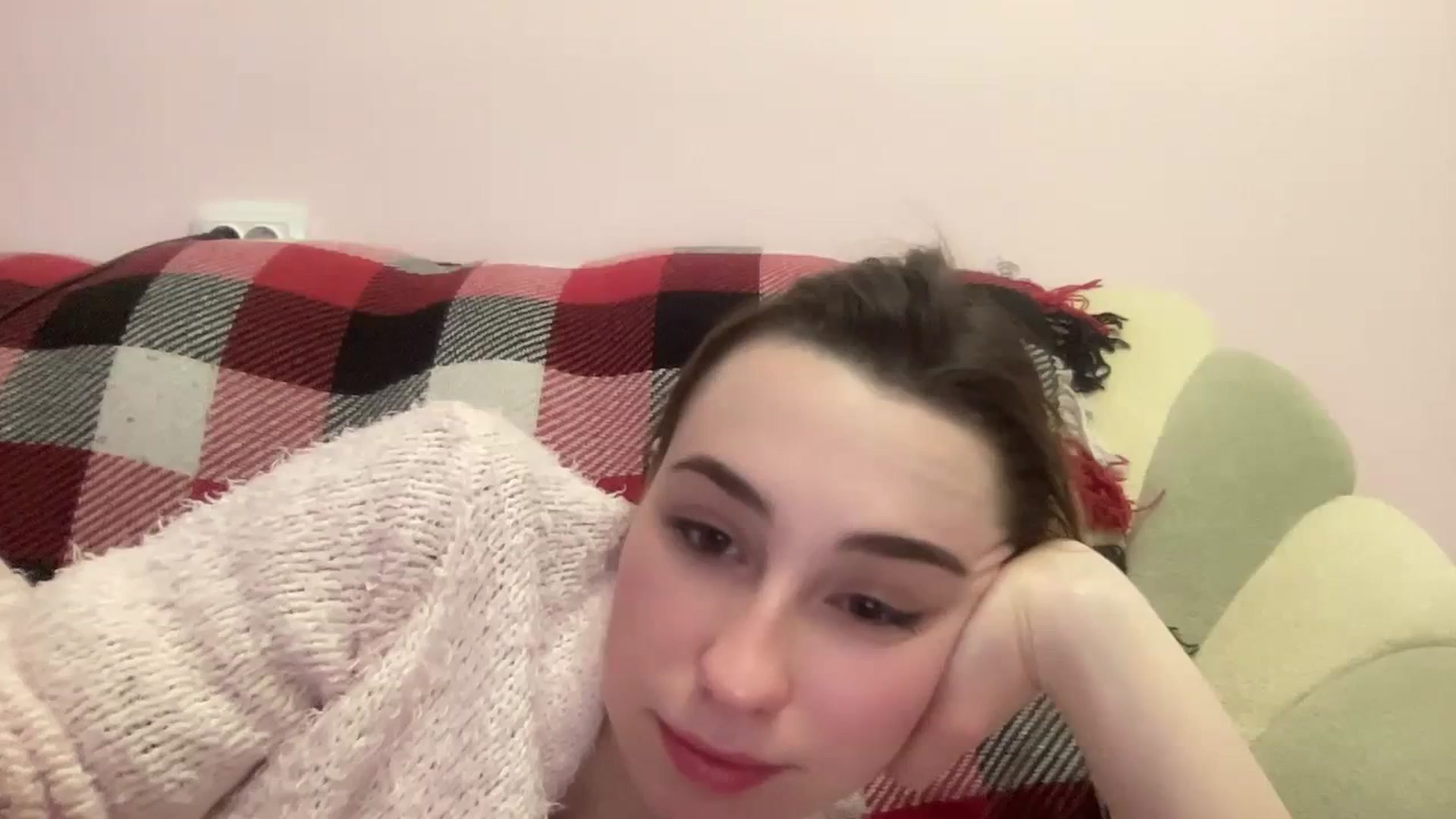 Gallery image thumbnail from Just_I's myfreecams stream on, 12/28/2023, 23:22 image 16 of 20