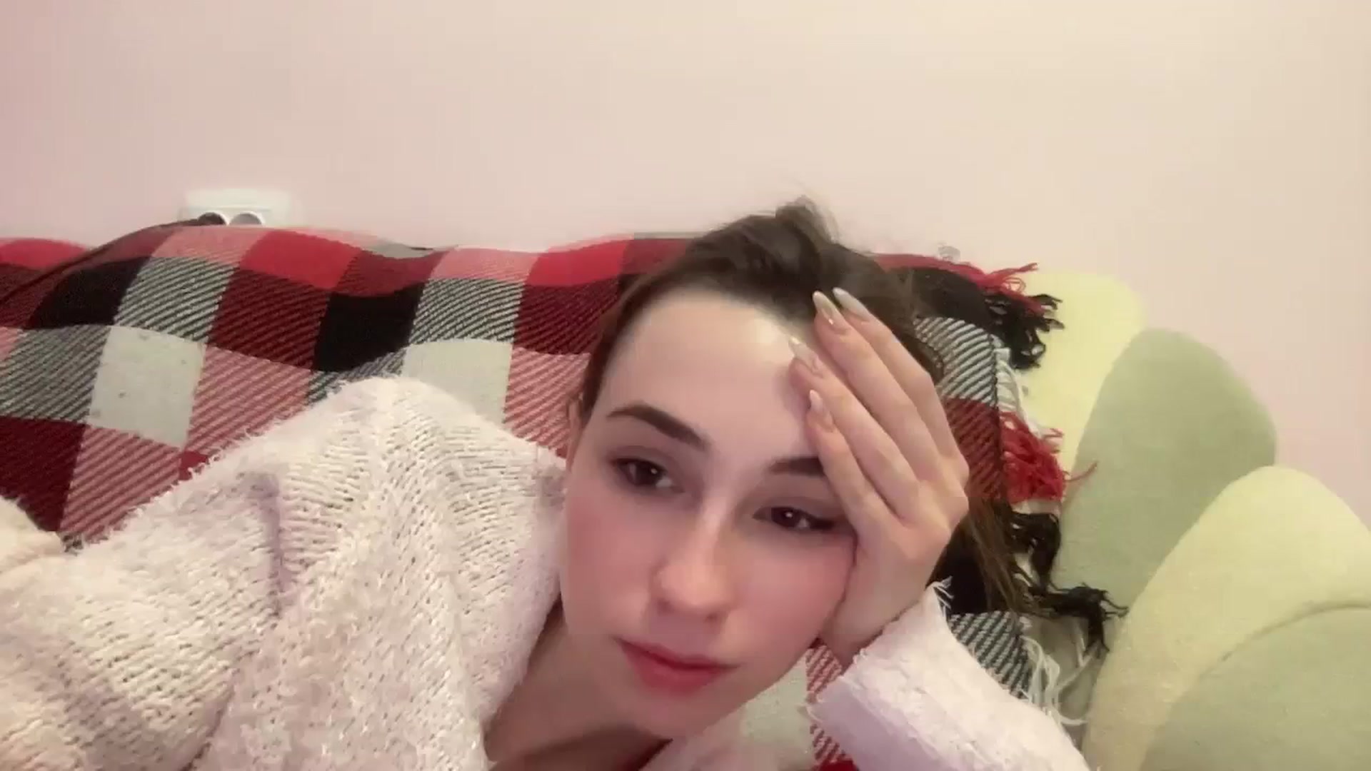 Gallery image thumbnail from Just_I's myfreecams stream on, 12/28/2023, 23:22 image 2 of 20