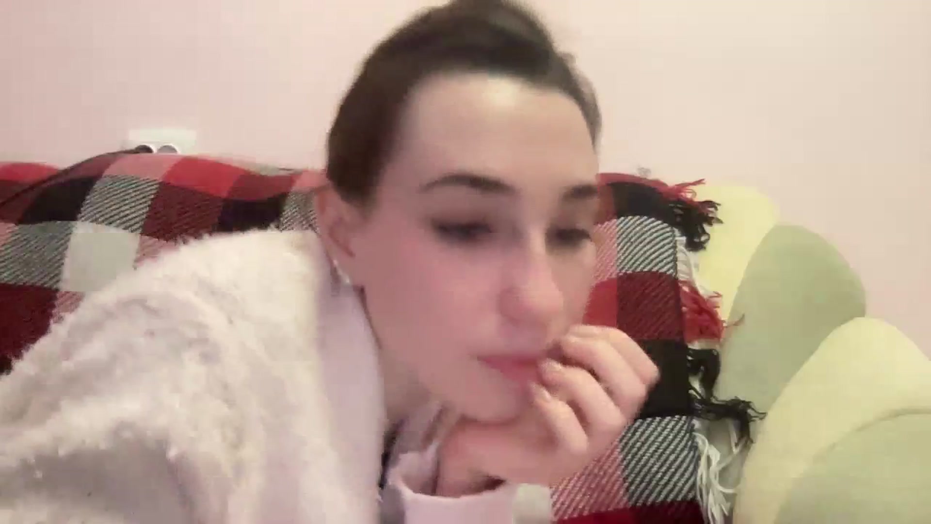 Gallery image thumbnail from Just_I's myfreecams stream on, 12/28/2023, 23:22 image 4 of 20