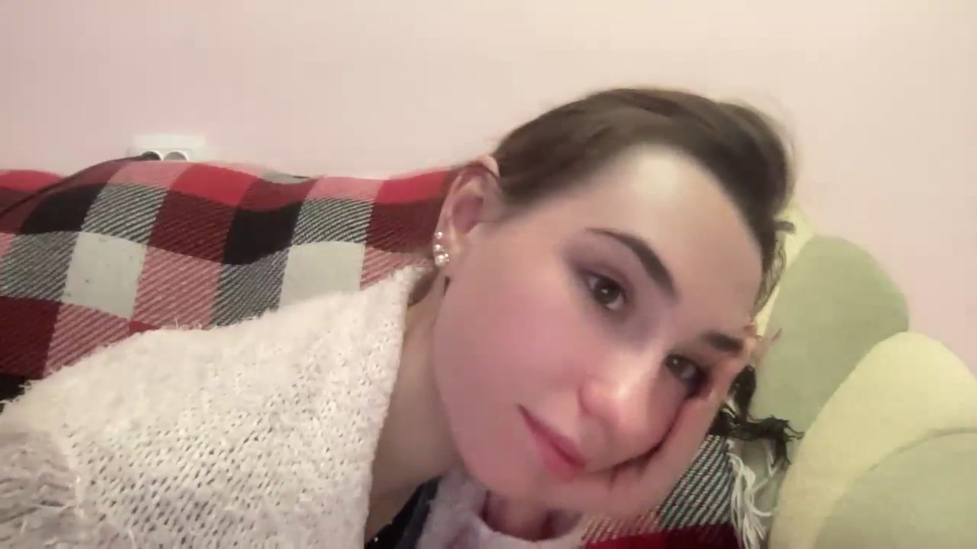 Gallery image thumbnail from Just_I's myfreecams stream on, 12/28/2023, 23:22 image 7 of 20