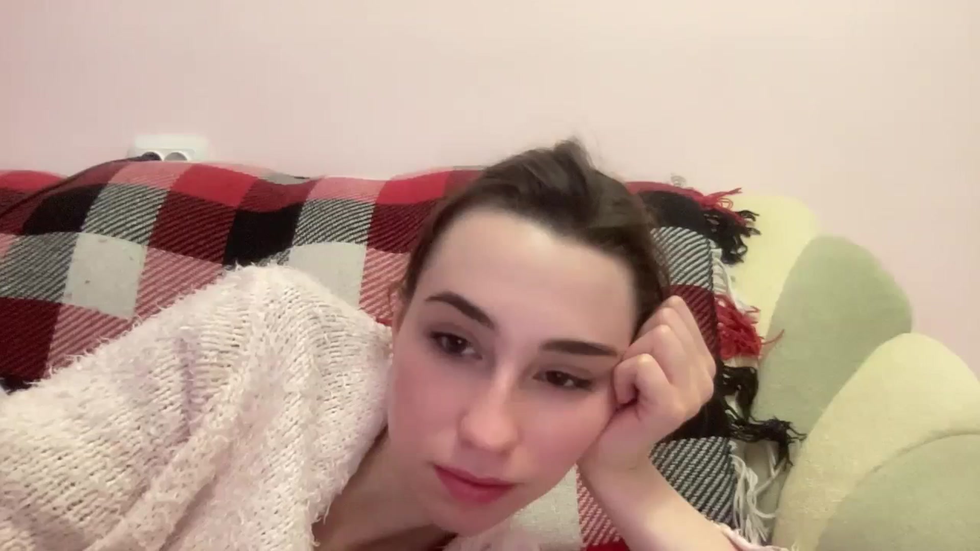 Gallery image thumbnail from Just_I's myfreecams stream on, 12/28/2023, 23:22 image 8 of 20