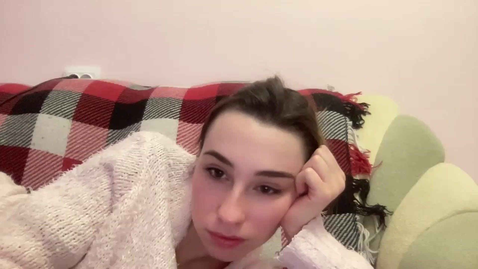 Gallery image thumbnail from Just_I's myfreecams stream on, 12/28/2023, 23:22 image 1 of 20