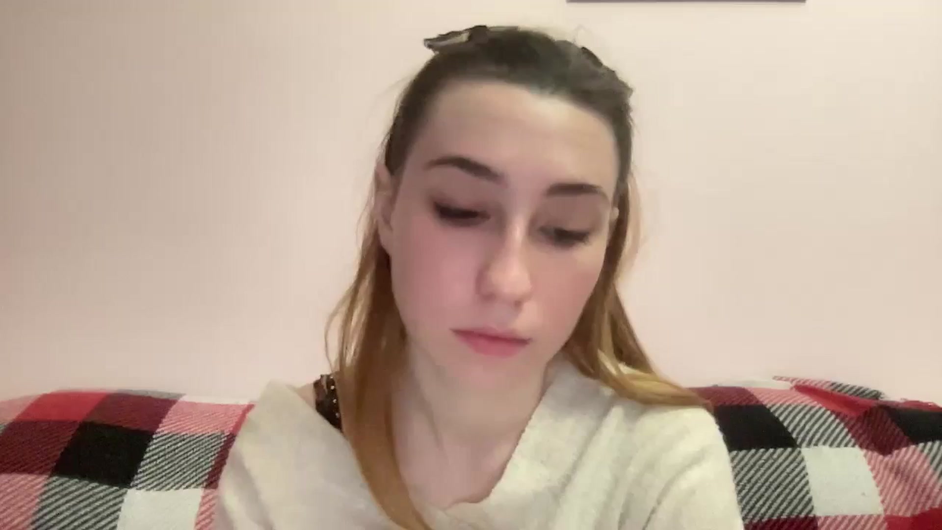 Gallery image thumbnail from Just_I's myfreecams stream on, 12/29/2023, 15:25 image 19 of 20