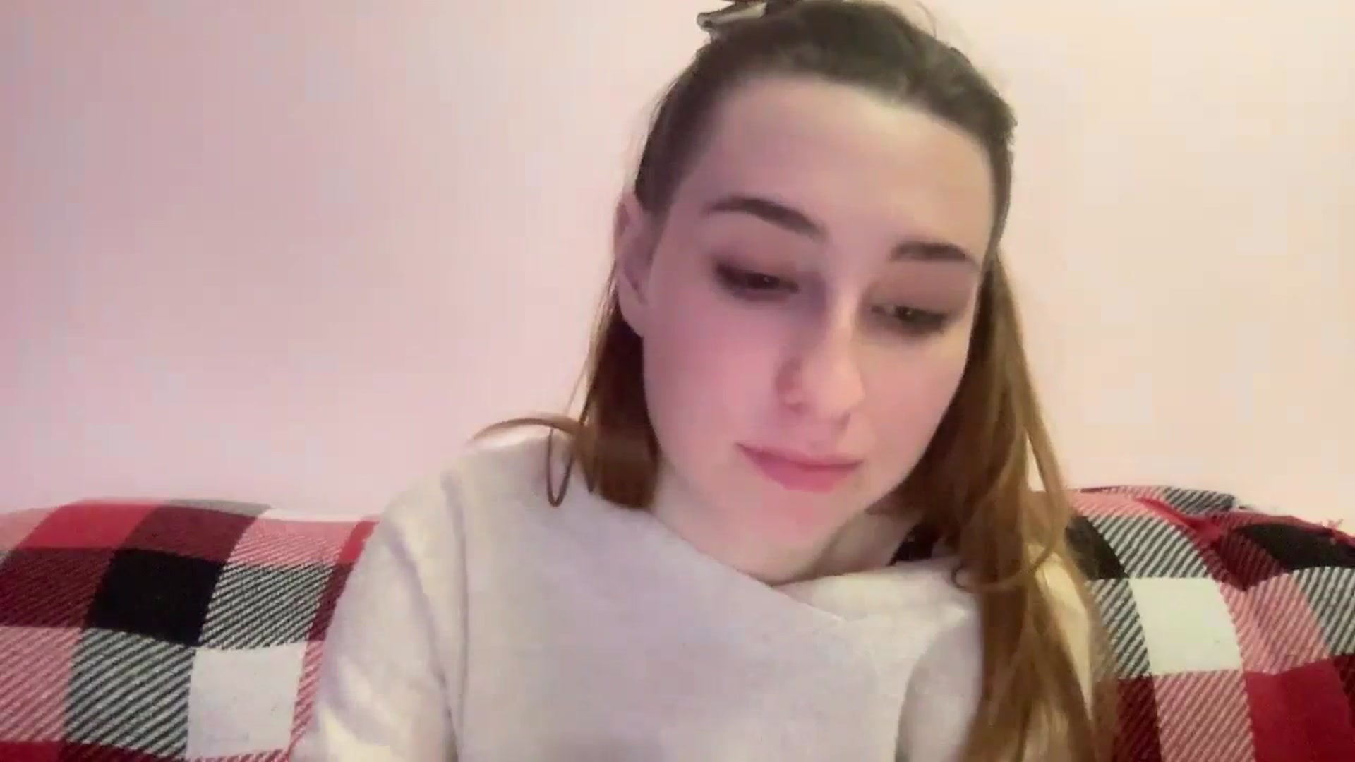 Gallery image thumbnail from Just_I's myfreecams stream on, 12/29/2023, 18:43 image 9 of 20