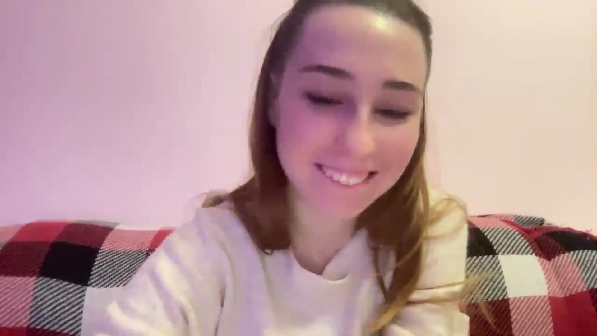 Gallery image thumbnail from Just_I's myfreecams stream on, 12/29/2023, 18:43 image 15 of 20