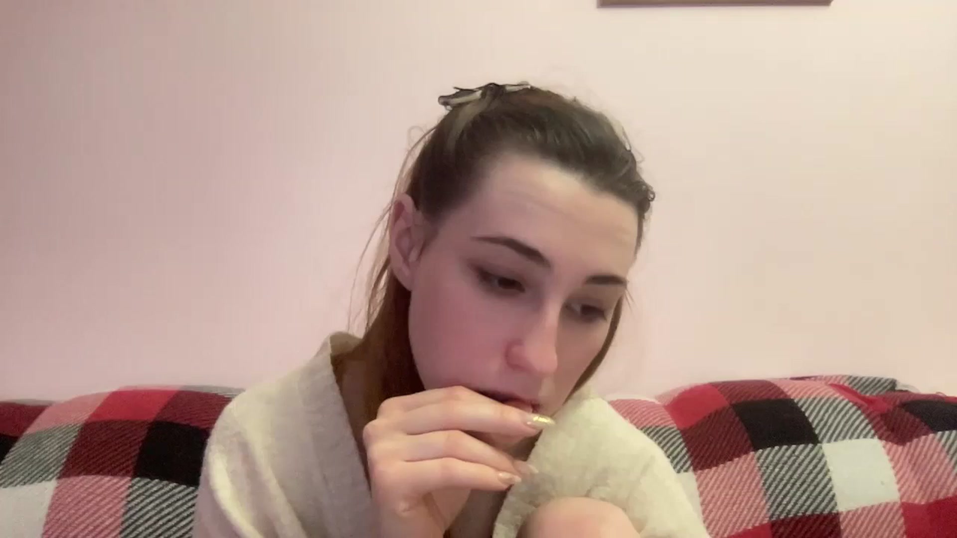 Gallery image thumbnail from Just_I's myfreecams stream on, 12/29/2023, 22:26 image 4 of 20