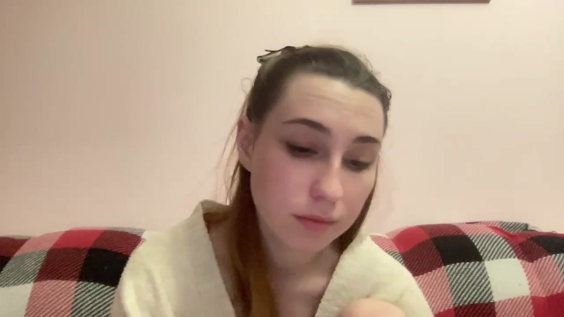 Gallery image thumbnail from Just_I's myfreecams stream on, 12/29/2023, 22:26 image 6 of 20