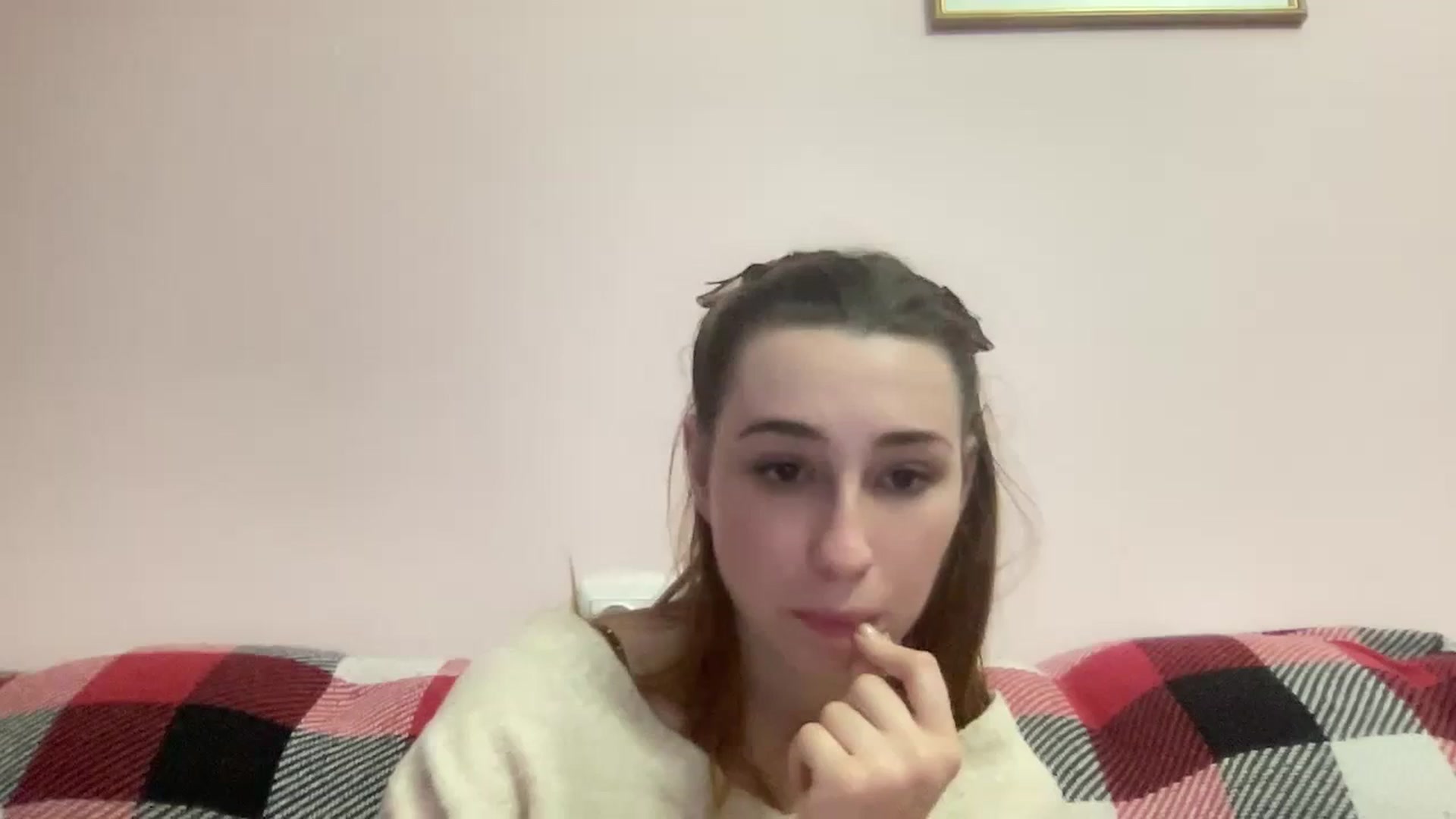 Gallery image thumbnail from Just_I's myfreecams stream on, 12/29/2023, 22:26 image 19 of 20