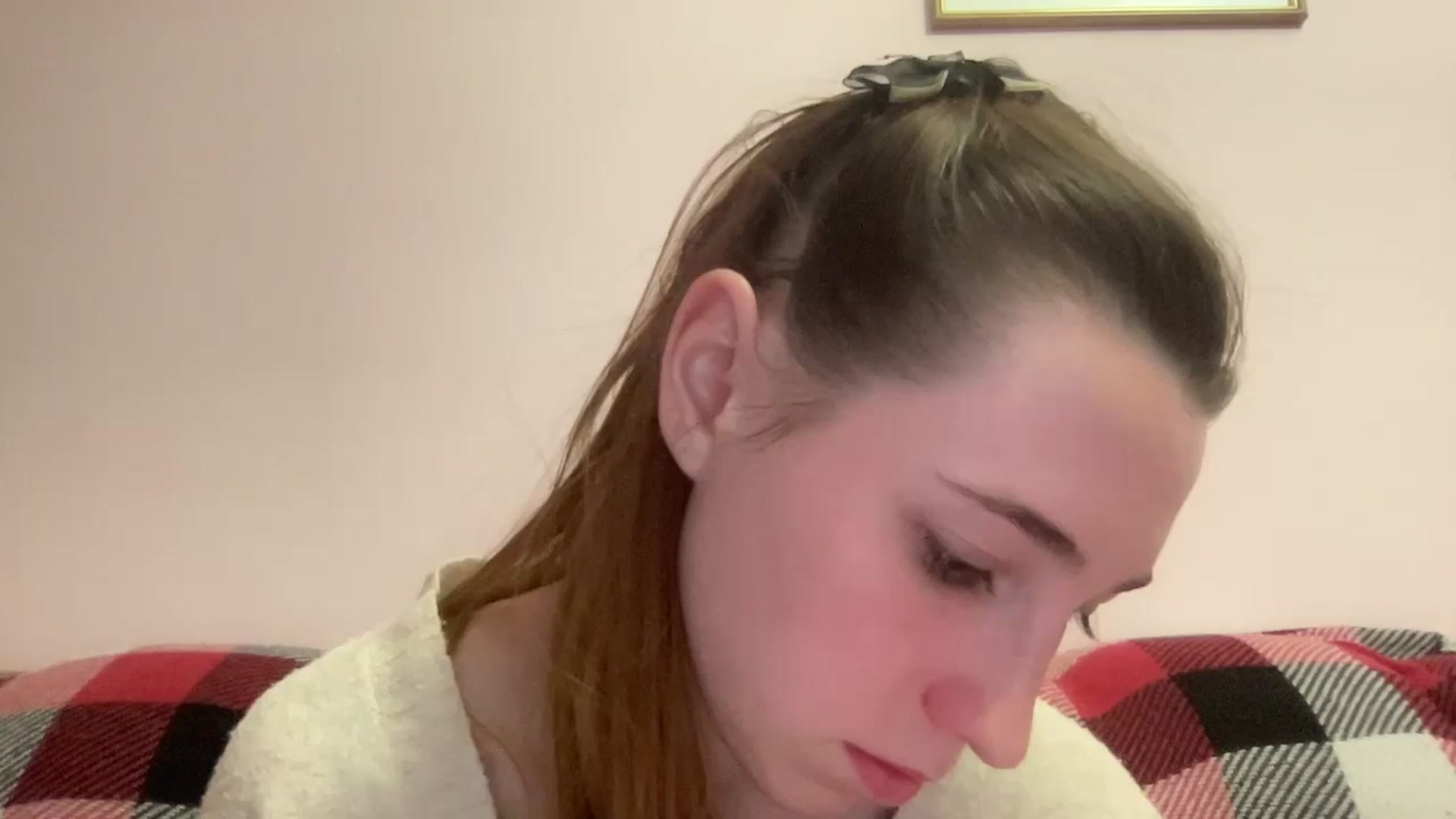 Gallery image thumbnail from Just_I's myfreecams stream on, 12/29/2023, 22:26 image 8 of 20