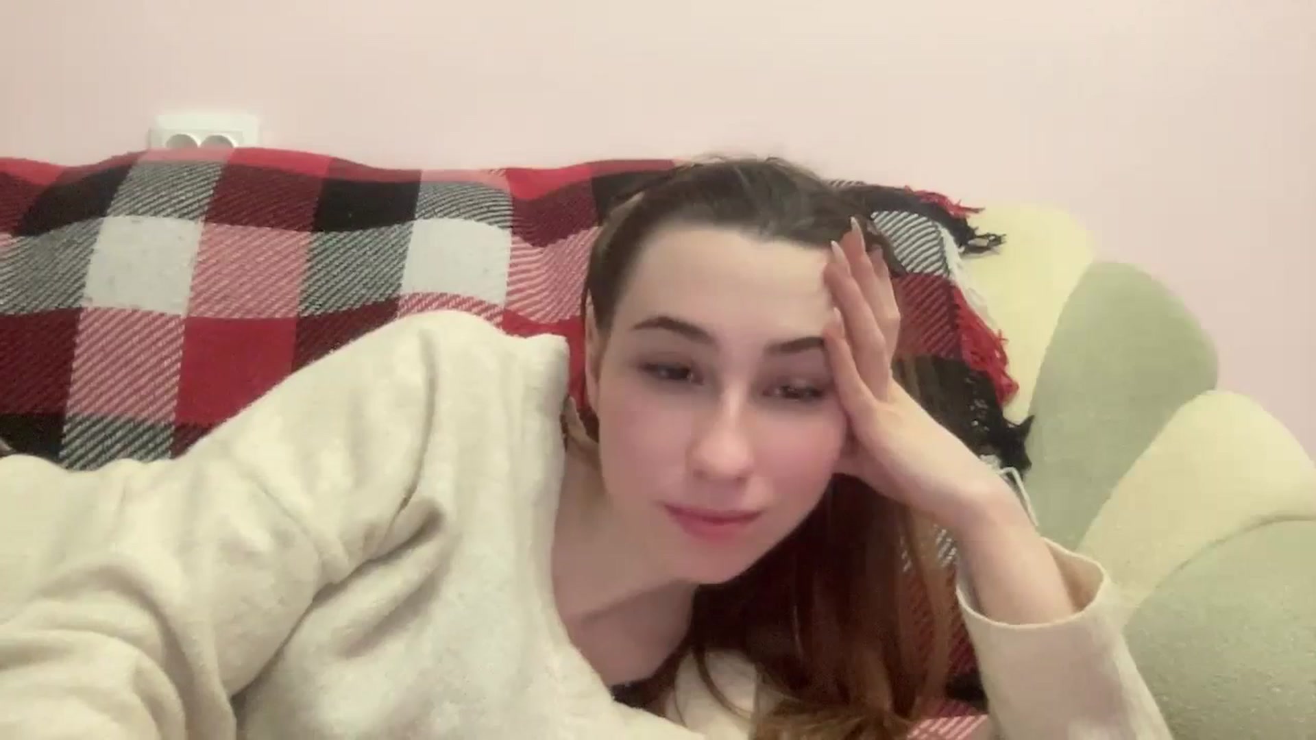 Gallery image thumbnail from Just_I's myfreecams stream on, 12/30/2023, 01:40 image 20 of 20