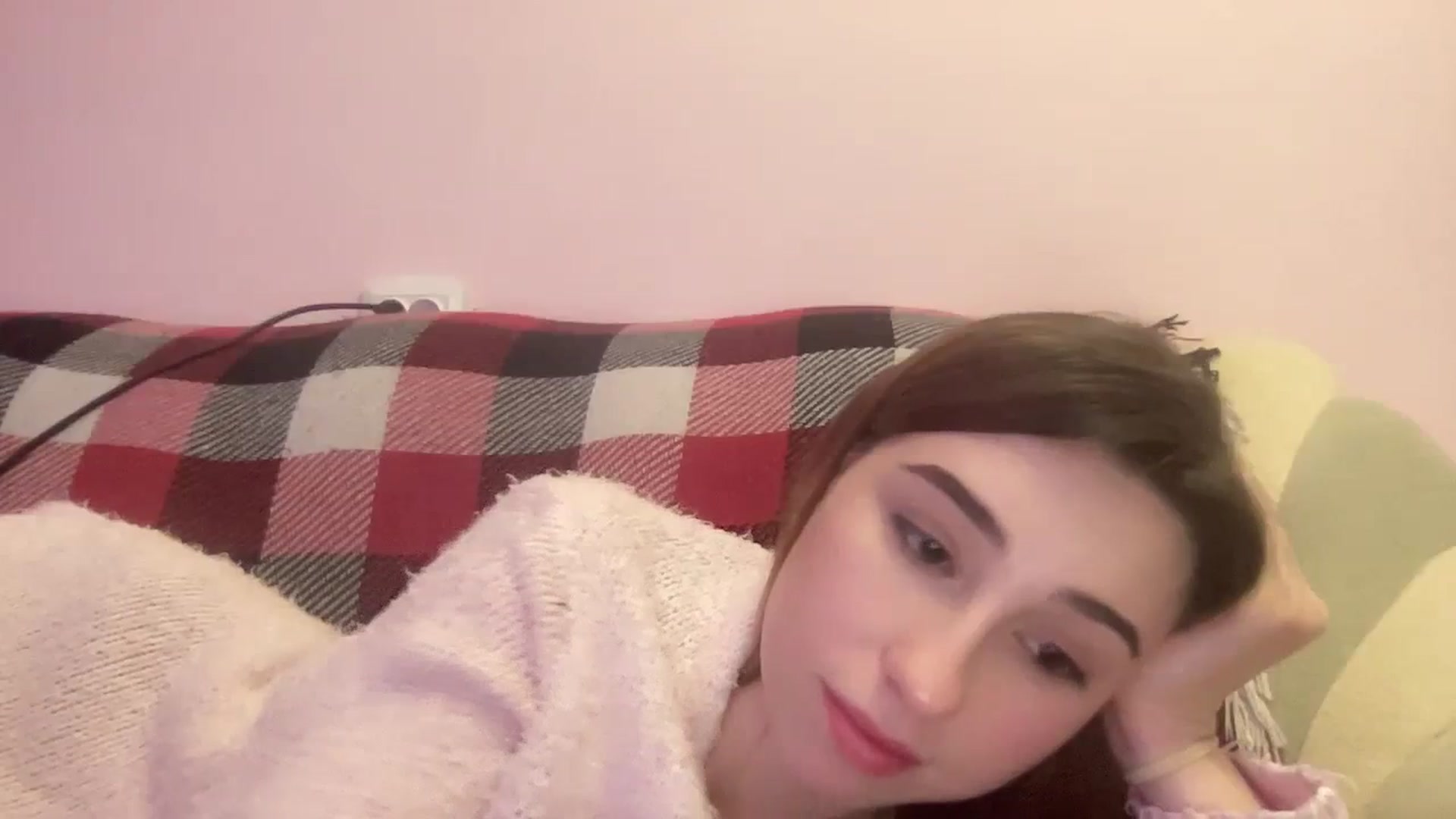 Gallery image thumbnail from Just_I's myfreecams stream on, 01/02/2024, 15:42 image 7 of 20