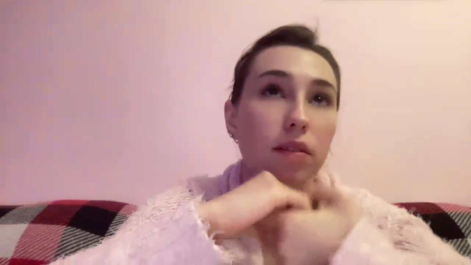 Gallery image thumbnail from Just_I's myfreecams stream on, 01/03/2024, 21:41 image 19 of 20