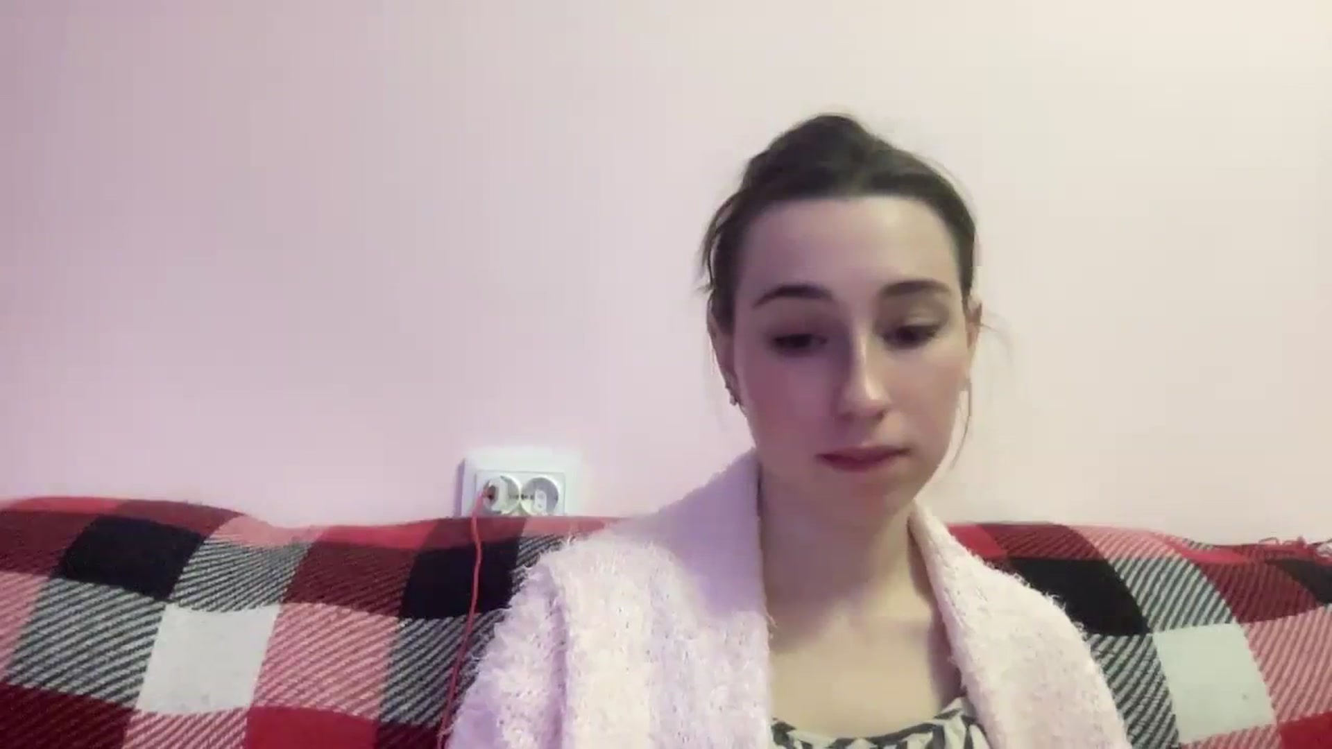 Gallery image thumbnail from Just_I's myfreecams stream on, 01/04/2024, 01:15 image 15 of 20