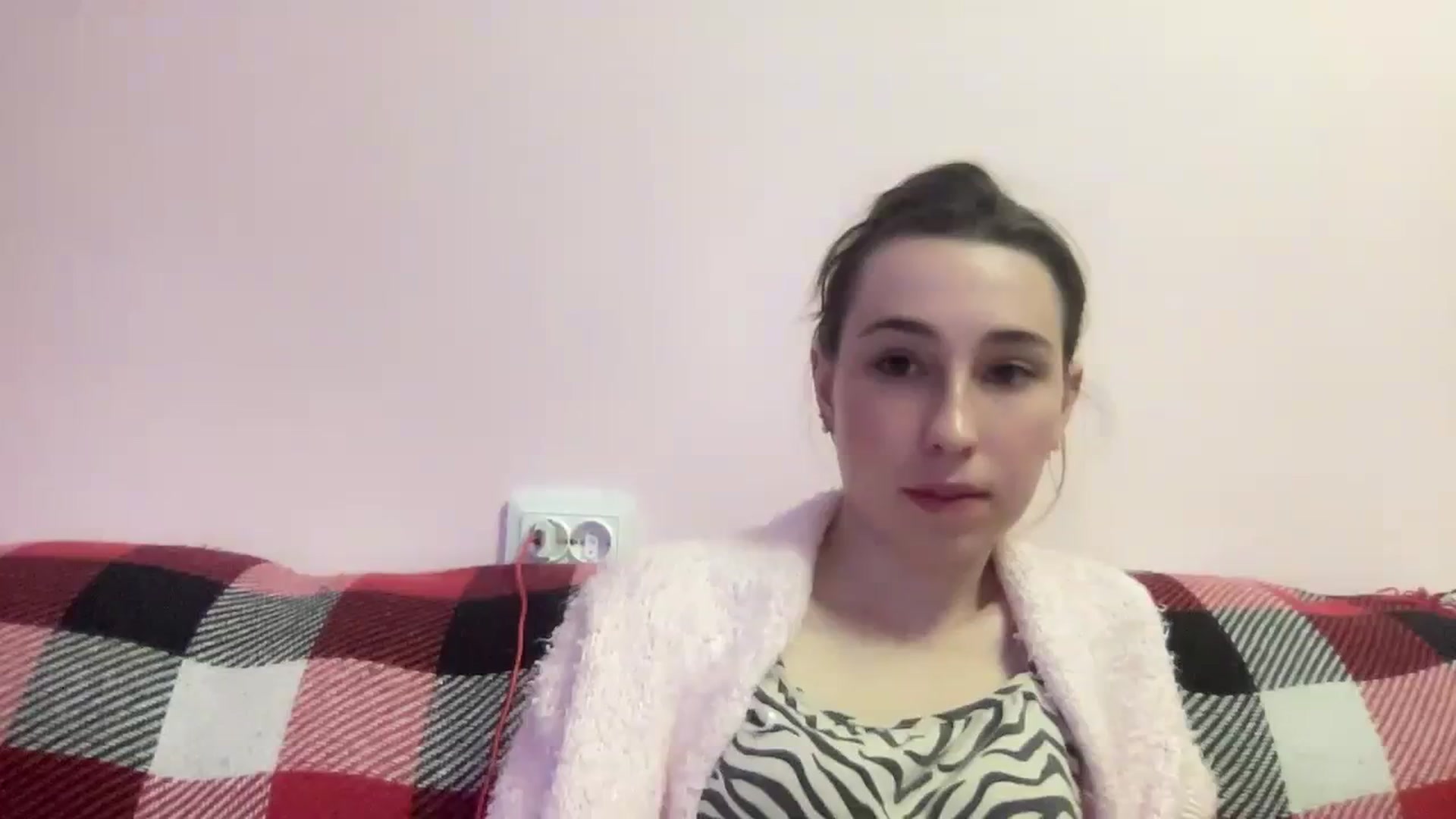 Gallery image thumbnail from Just_I's myfreecams stream on, 01/04/2024, 01:15 image 18 of 20