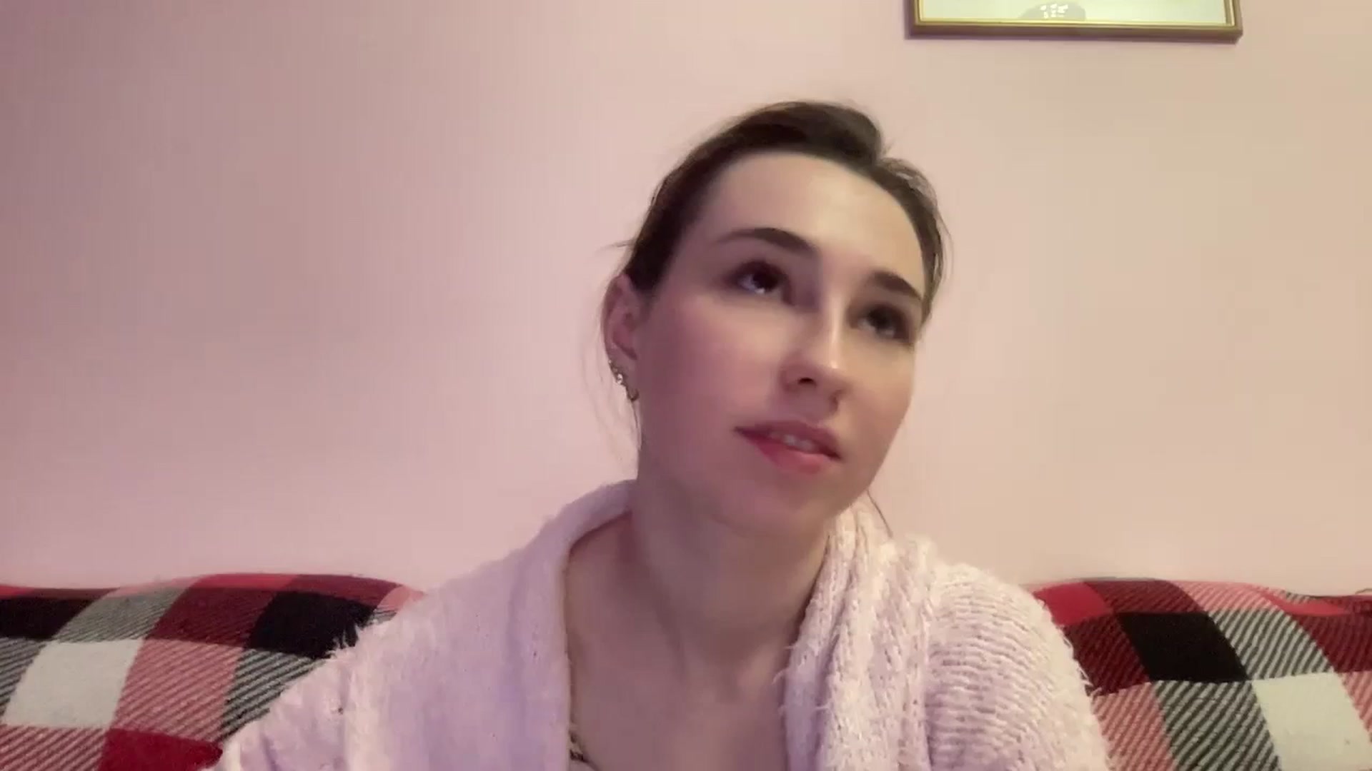 Gallery image thumbnail from Just_I's myfreecams stream on, 01/04/2024, 03:03 image 1 of 20